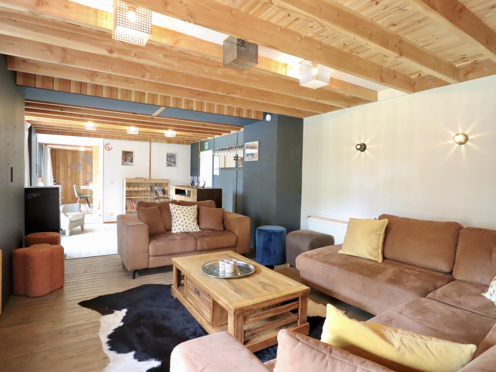 10-persoons vakantiehuis in Gesves met zwembad en sauna - foto 13
