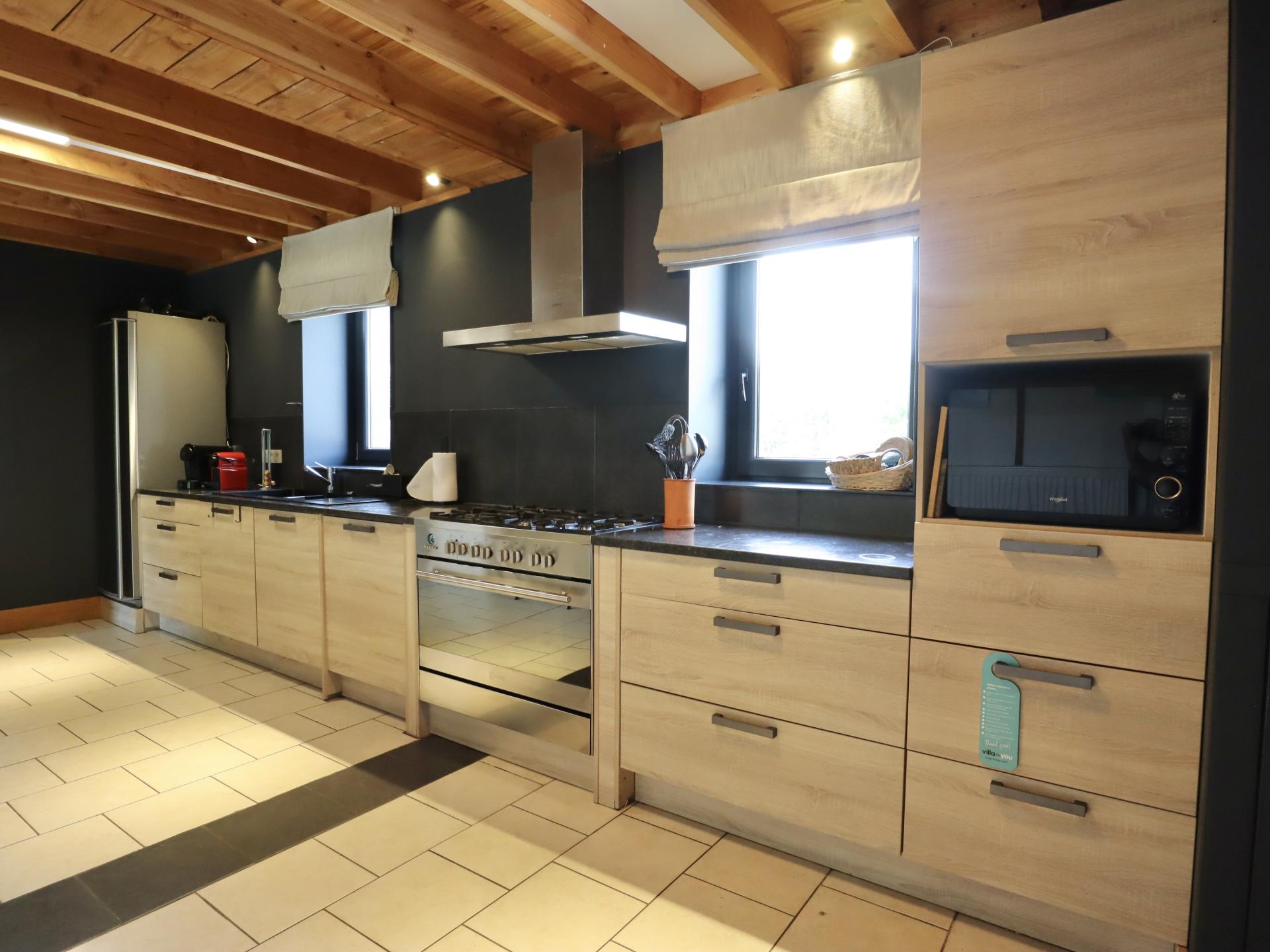 10-persoons vakantiehuis in Gesves met zwembad en sauna - foto 15