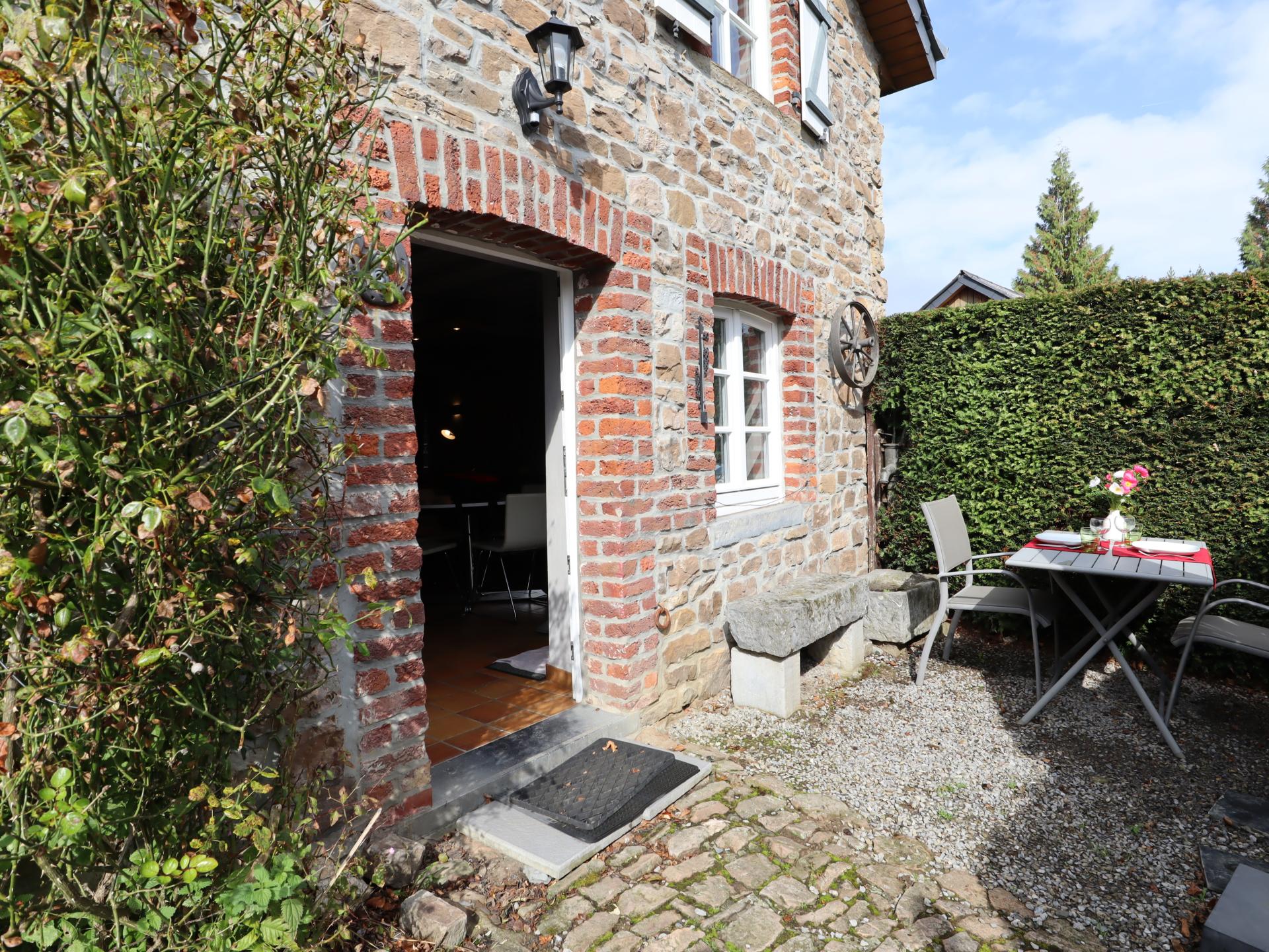 2-persoons vakantiehuis in Manhay met eigen tuin - foto 2