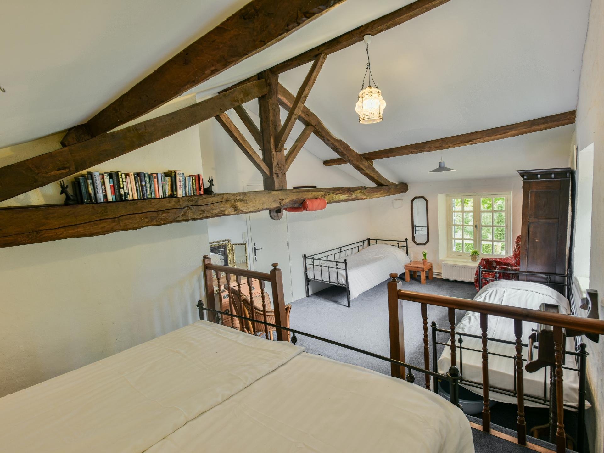 Groot familiehuis met privézwembad en glijbaan in de Dordogne - foto 22