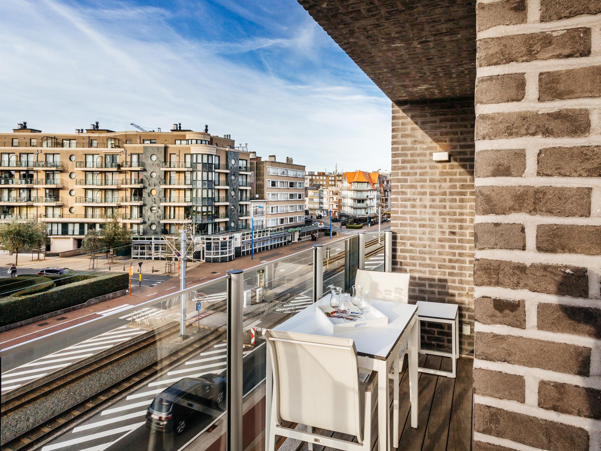 4-persoons lichtrijk hoekappartement in centrum Koksijde - foto 3