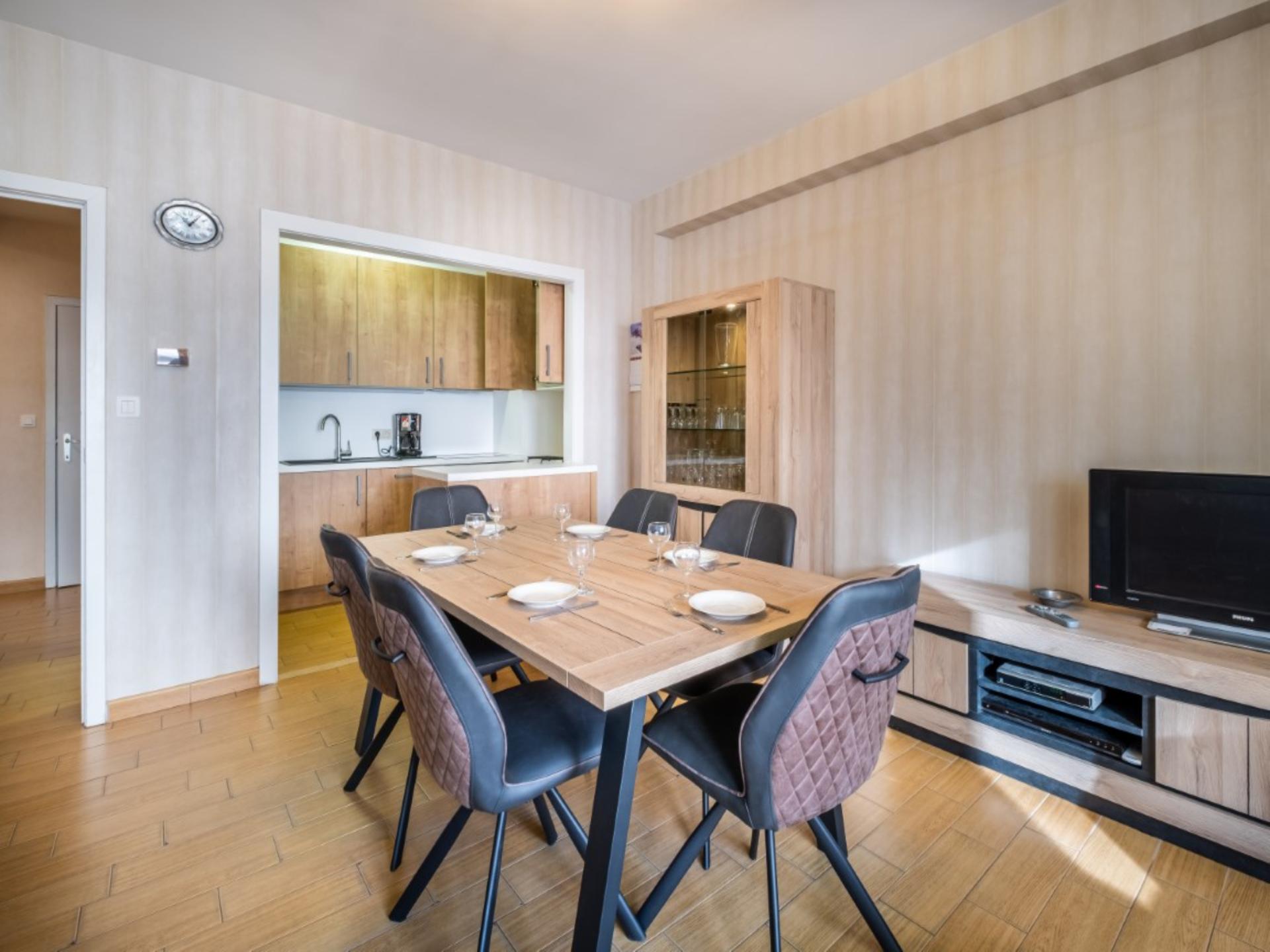 Aan zee: 6-persoons appartement met zeezicht in Sint-Idesbald - foto 4