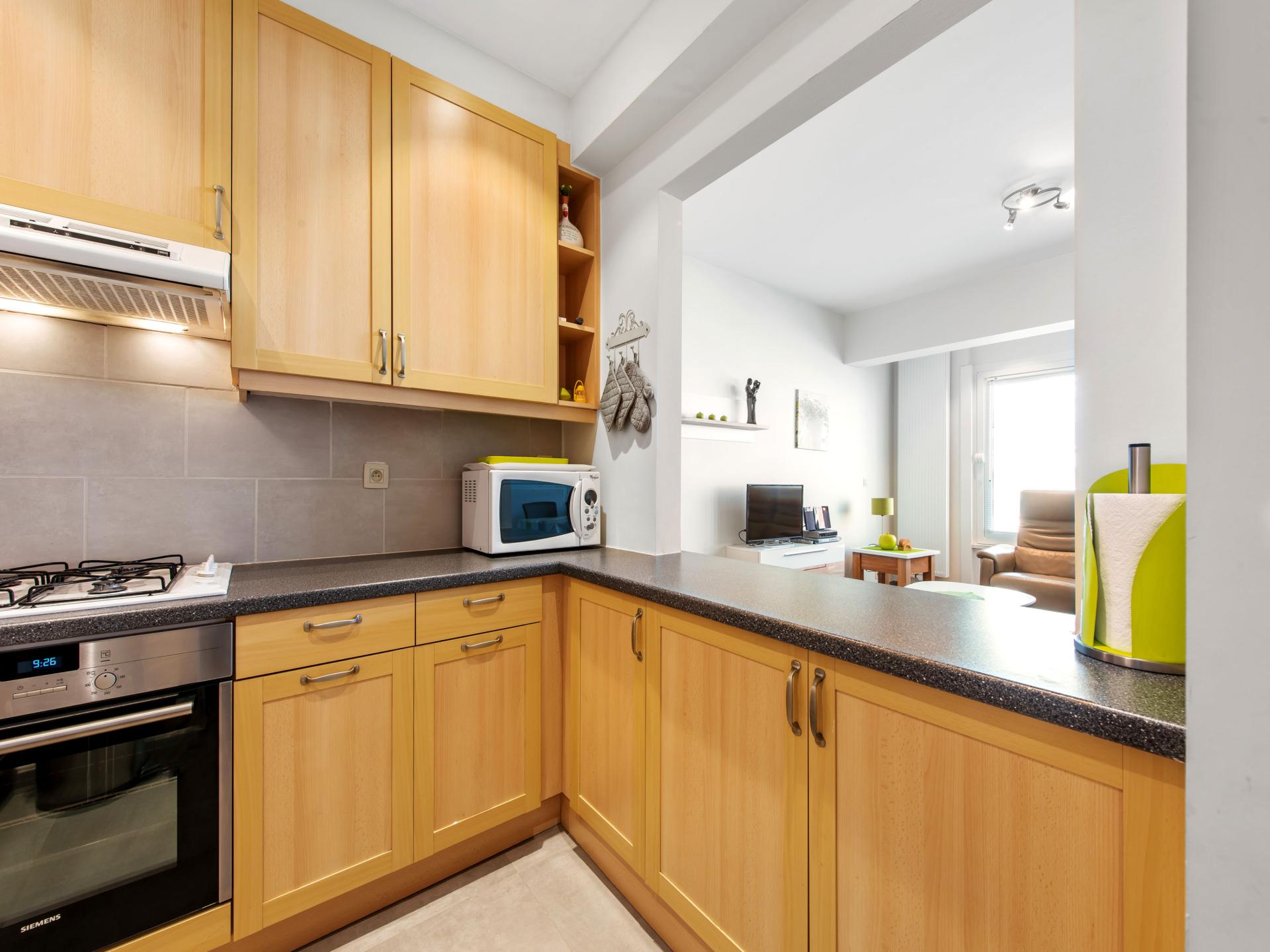 6-persoons appartement in hartje Koksijde, 500 m van zee - foto 9