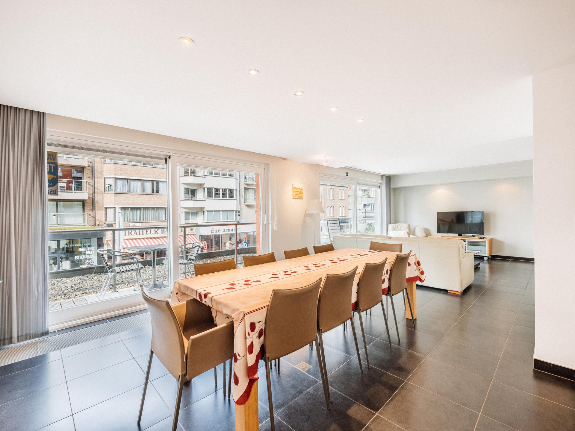 Centraal gelegen ruim appartement met zijdelings zeezicht in Koksijde - foto 2