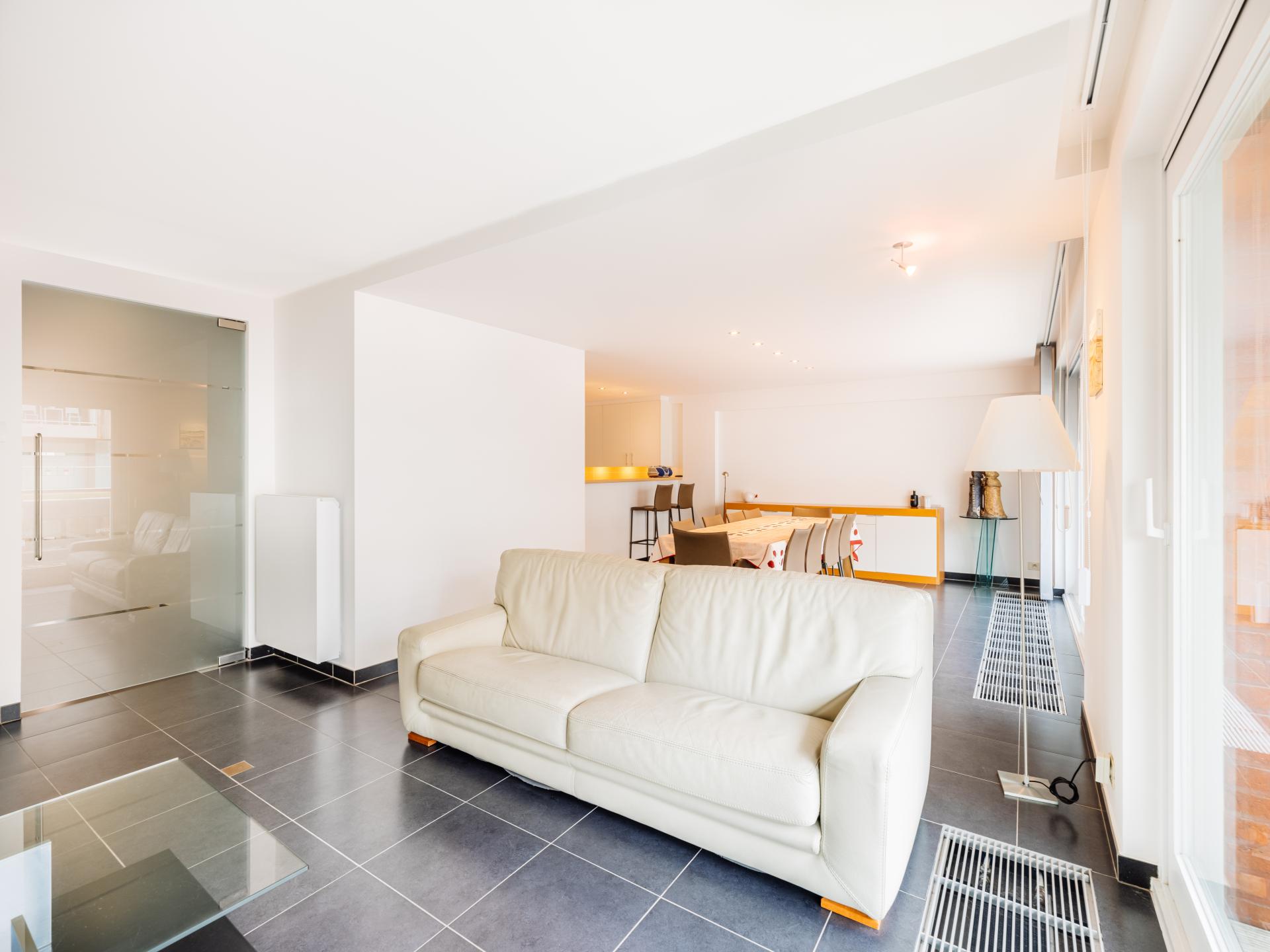 Centraal gelegen ruim appartement met zijdelings zeezicht in Koksijde - foto 7