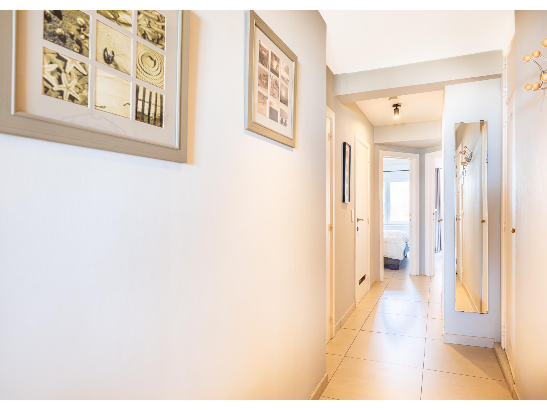 Gerenoveerd appartement met zeezicht op de Zeedijk van Koksijde - foto 11