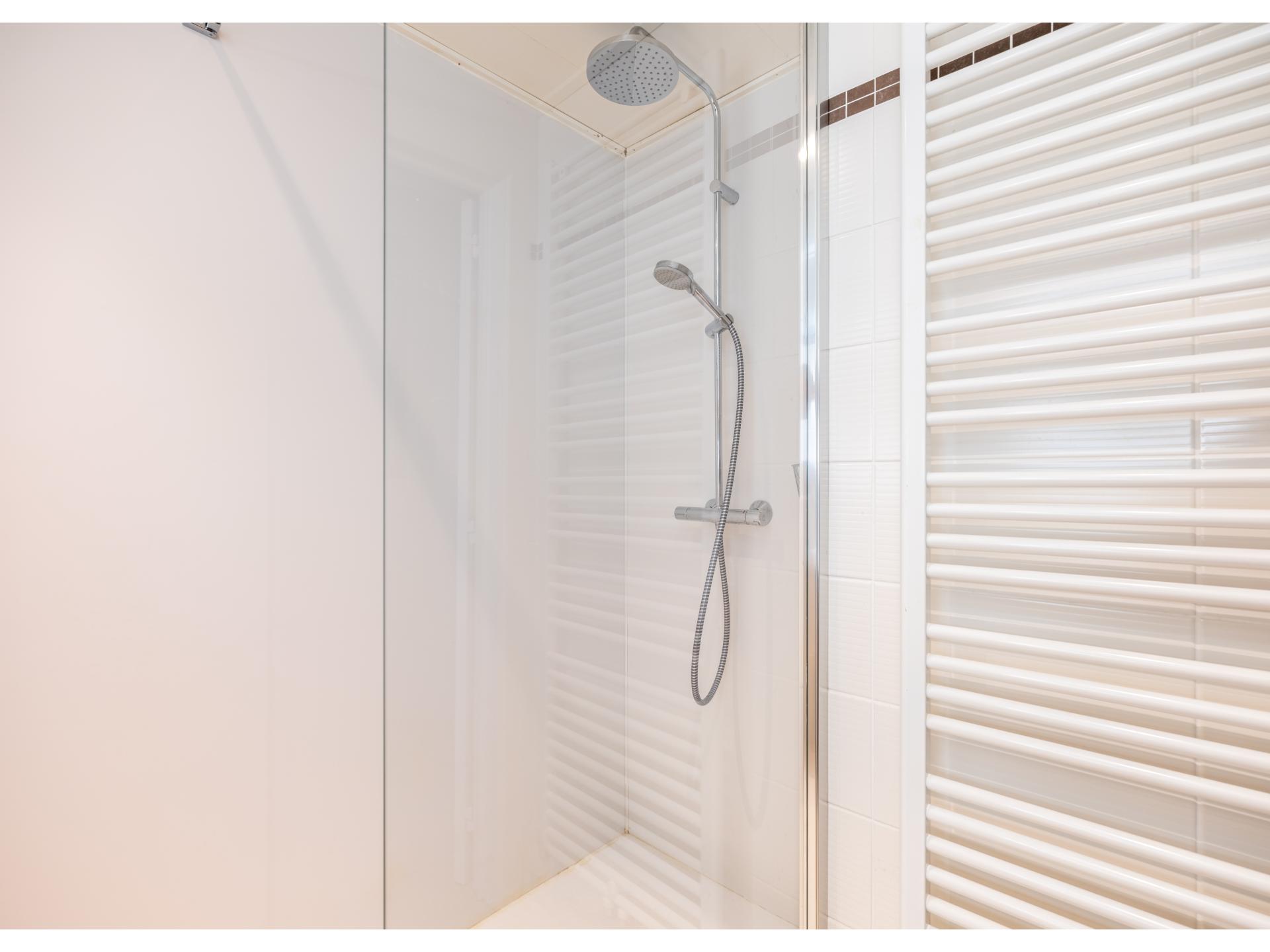 Gerenoveerd appartement met zeezicht op de Zeedijk van Koksijde - foto 14