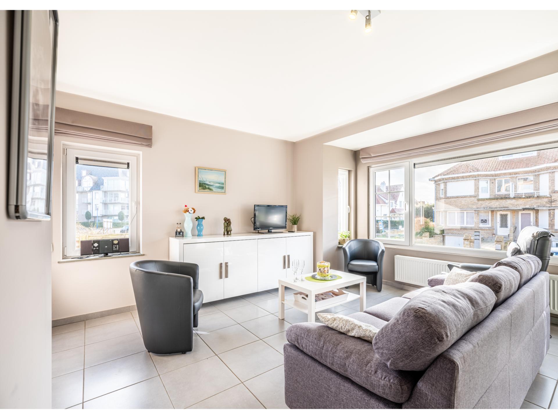 6-persoons appartement met terras in centrum Koksijde, 500 m van zee - foto 8