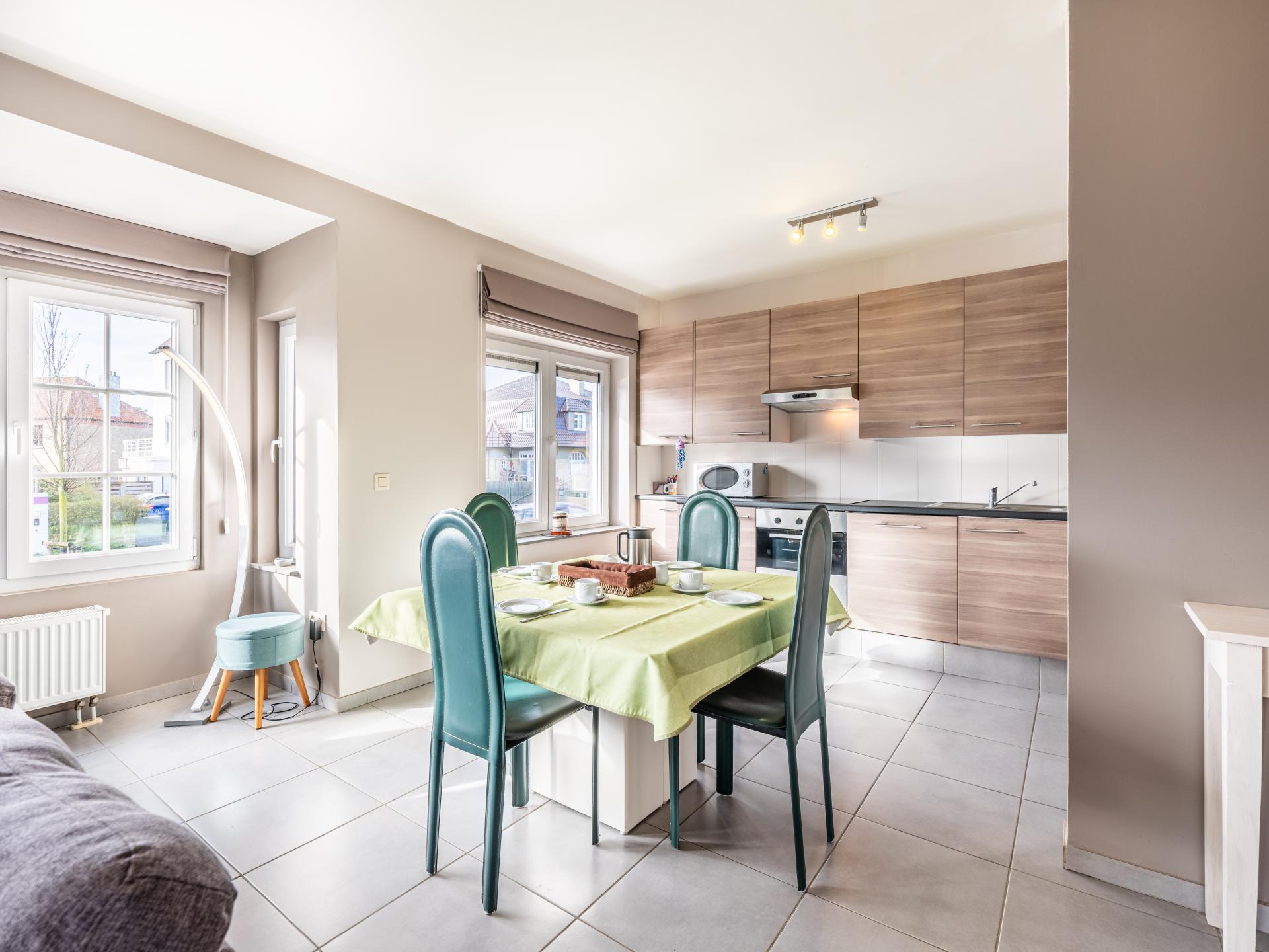 6-persoons appartement met terras in centrum Koksijde, 500 m van zee - foto 12