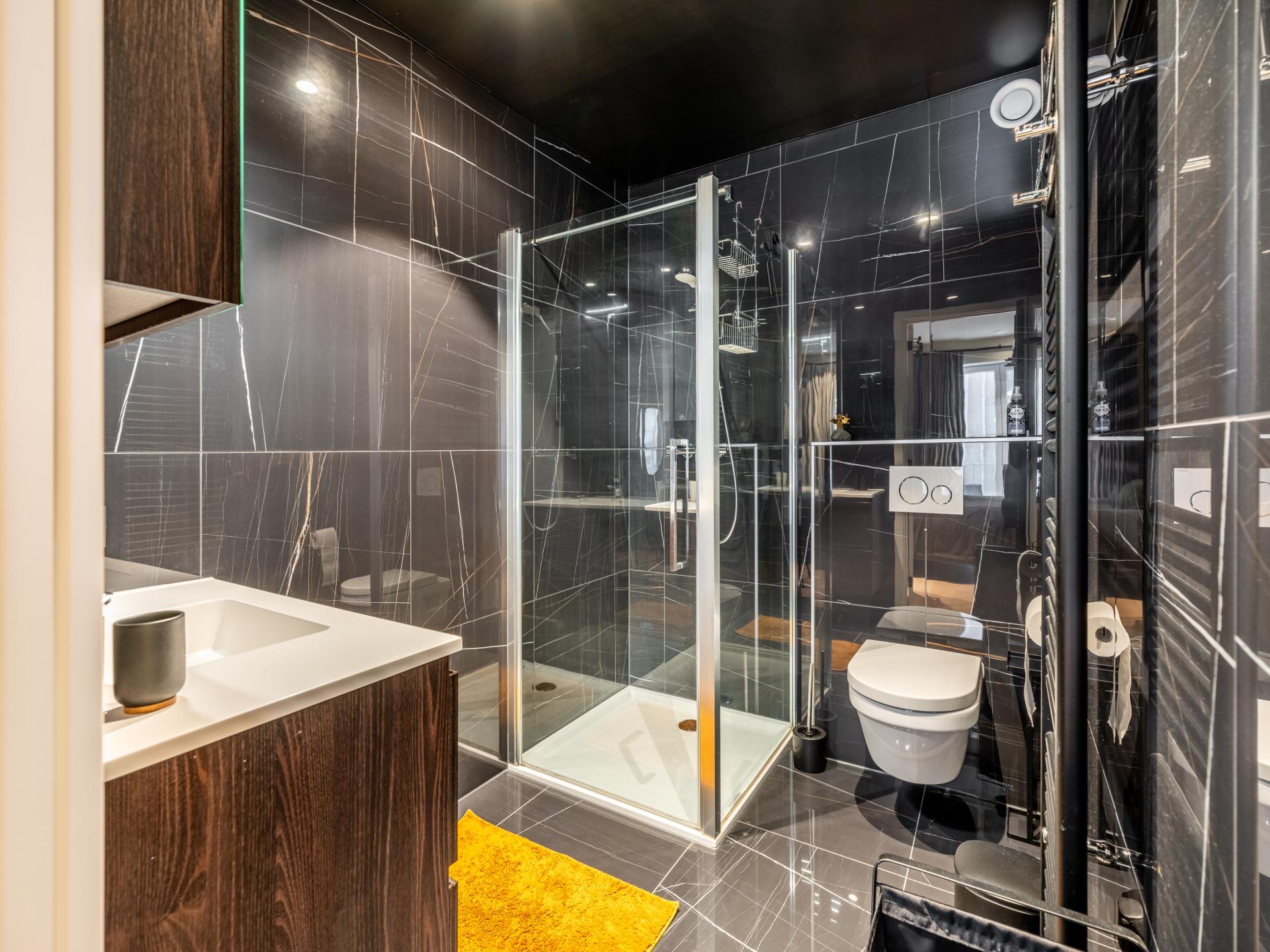 Luxe appartement op de dijk met panoramisch zeezicht in Sint-Idesbald - foto 16