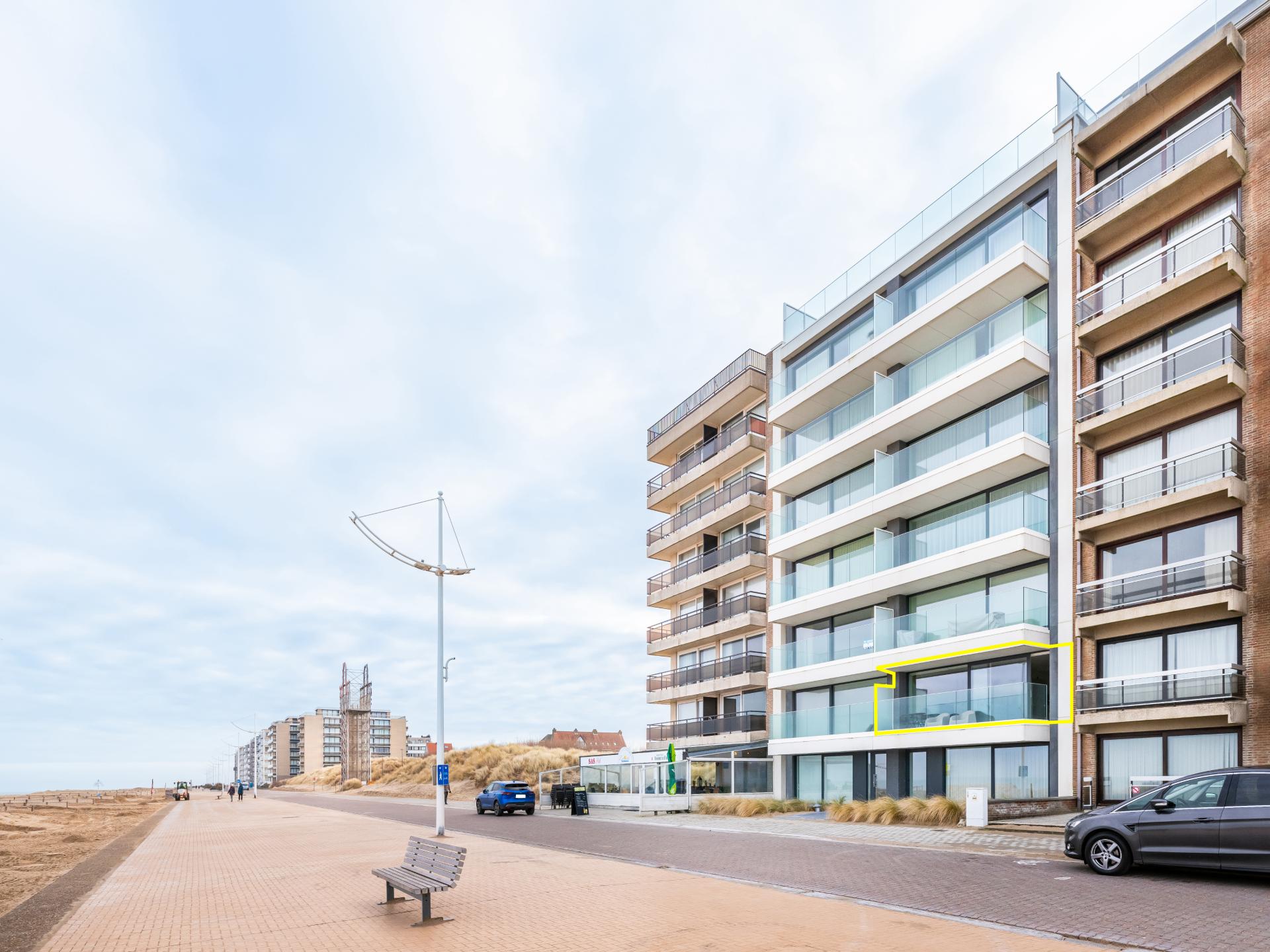Luxe appartement op de dijk met panoramisch zeezicht in Sint-Idesbald - foto 6