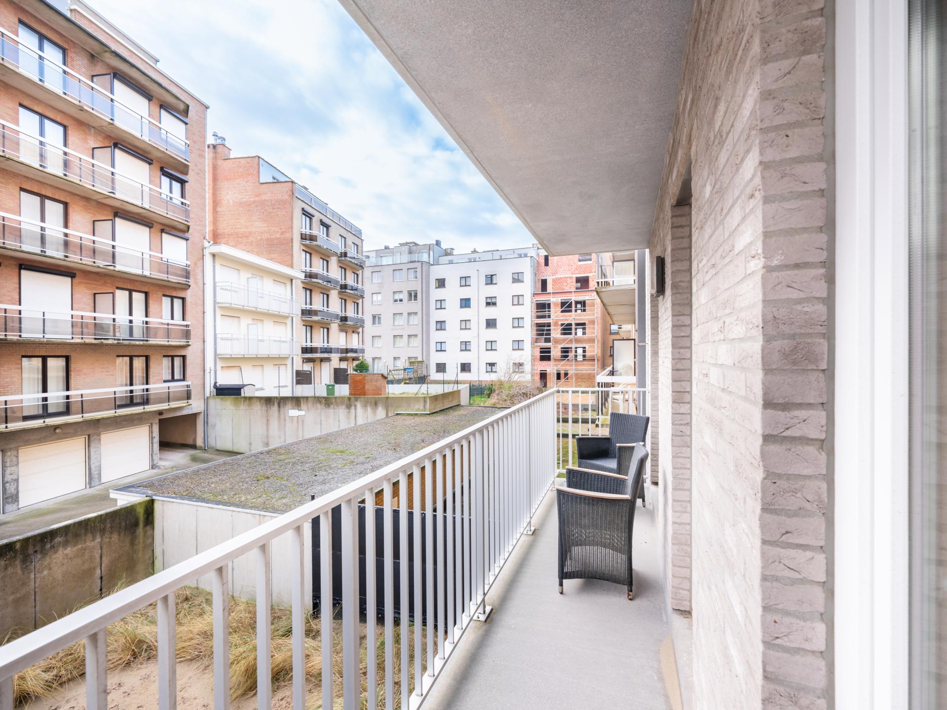 Luxe appartement op de dijk met panoramisch zeezicht in Sint-Idesbald - foto 20