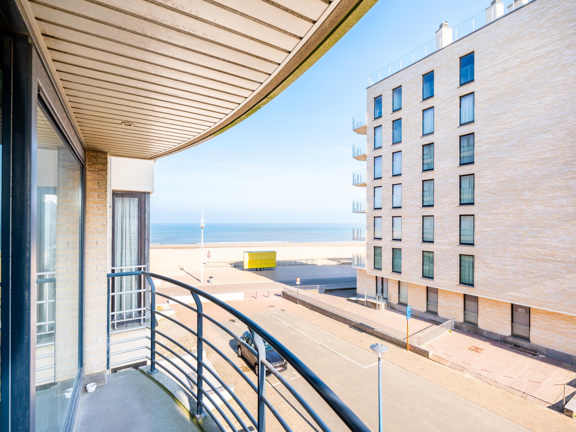 Appartement in het centrum van Koksijde met lateraal zeezicht - foto 2