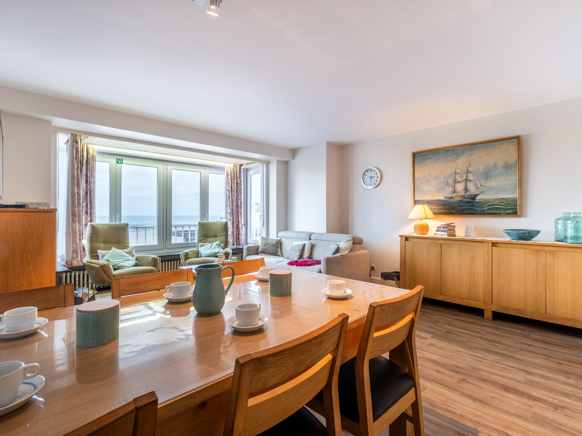 Appartement met frontaal zeezicht in Koksijde, direct aan het strand - foto 2