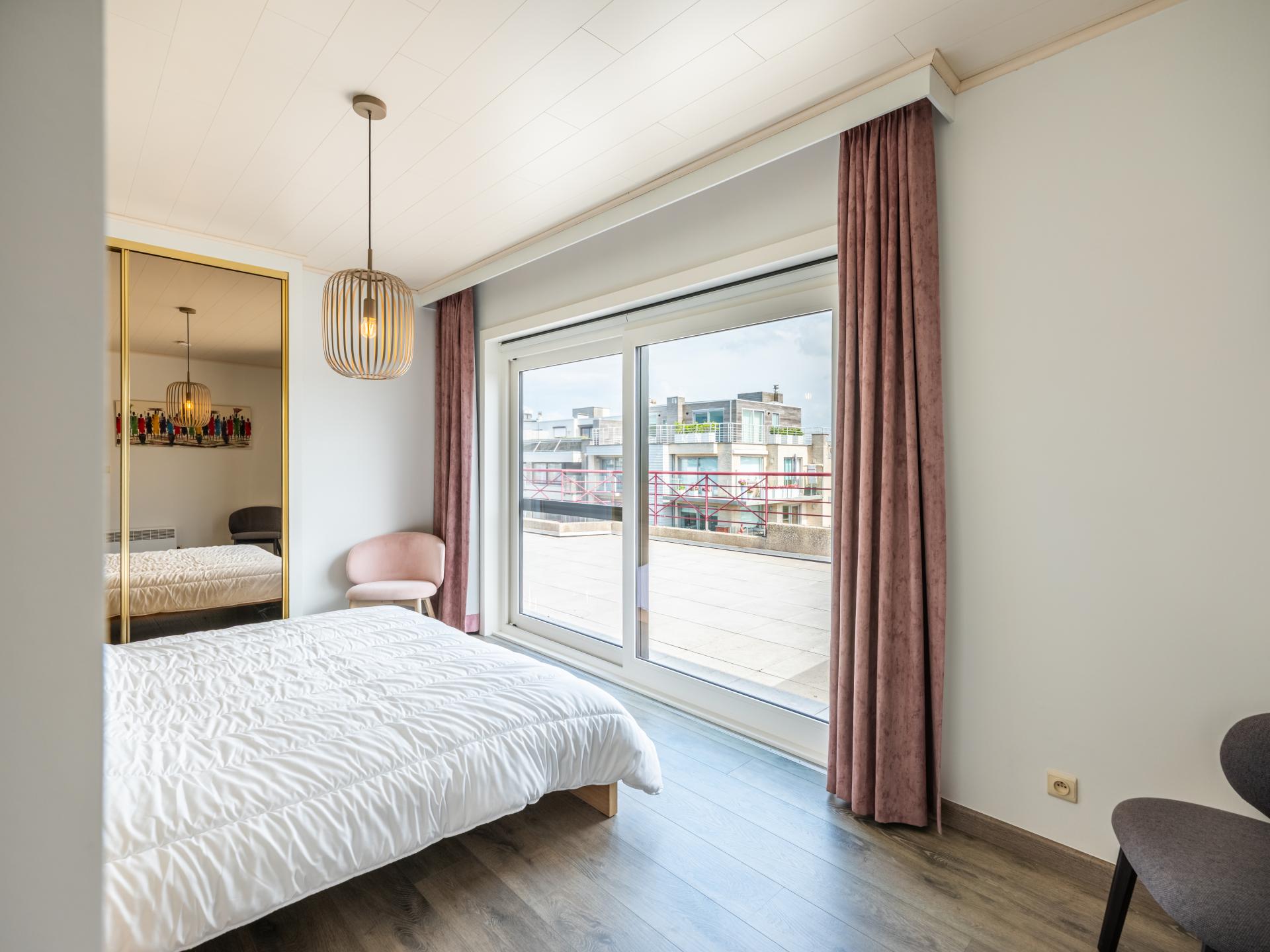 Centraal gelegen penthouse in Koksijde met dakterras en 3 slaapkamers - foto 18