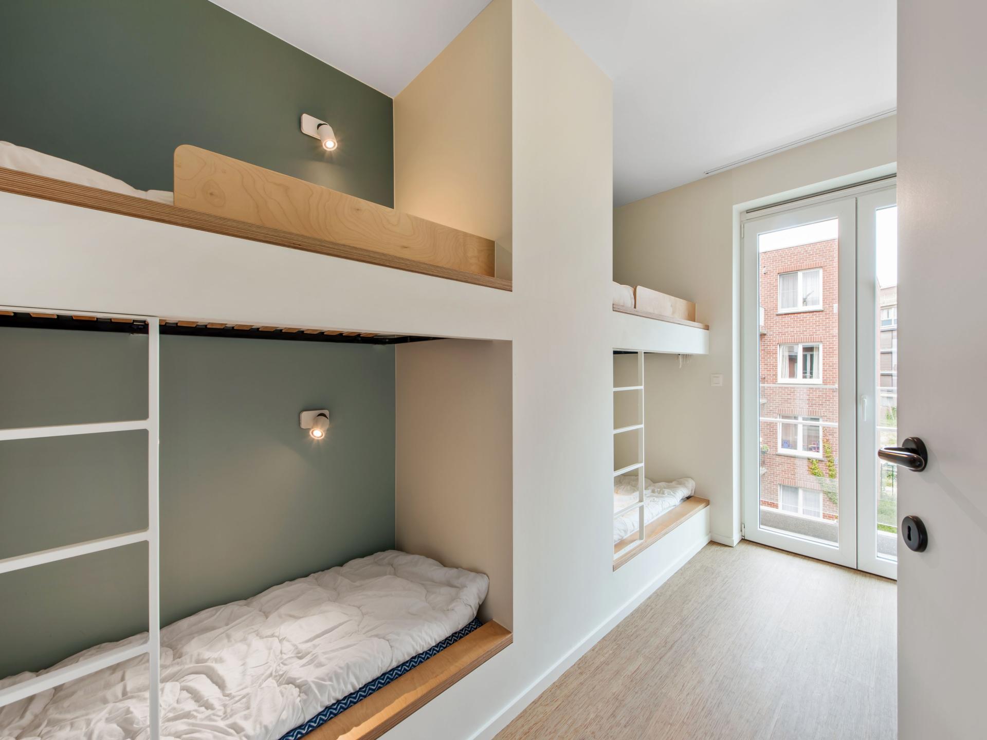 Frontaal zeezicht appartement op de Zeedijk met garage, 20m van strand - foto 11