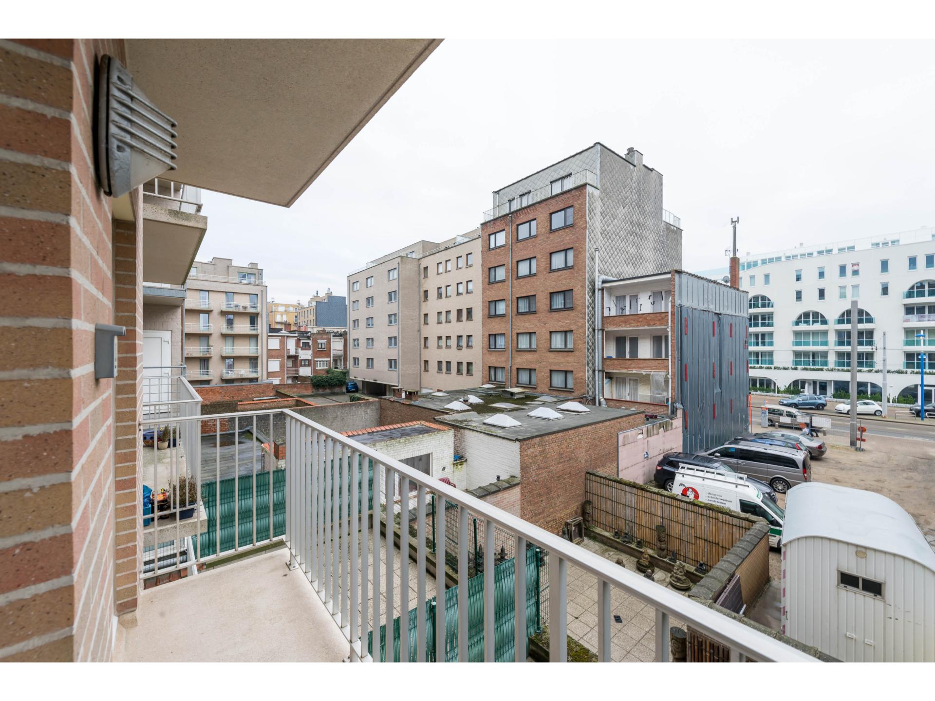 Stijlvol appartement met frontaal zeezicht in hartje Koksijde - foto 16