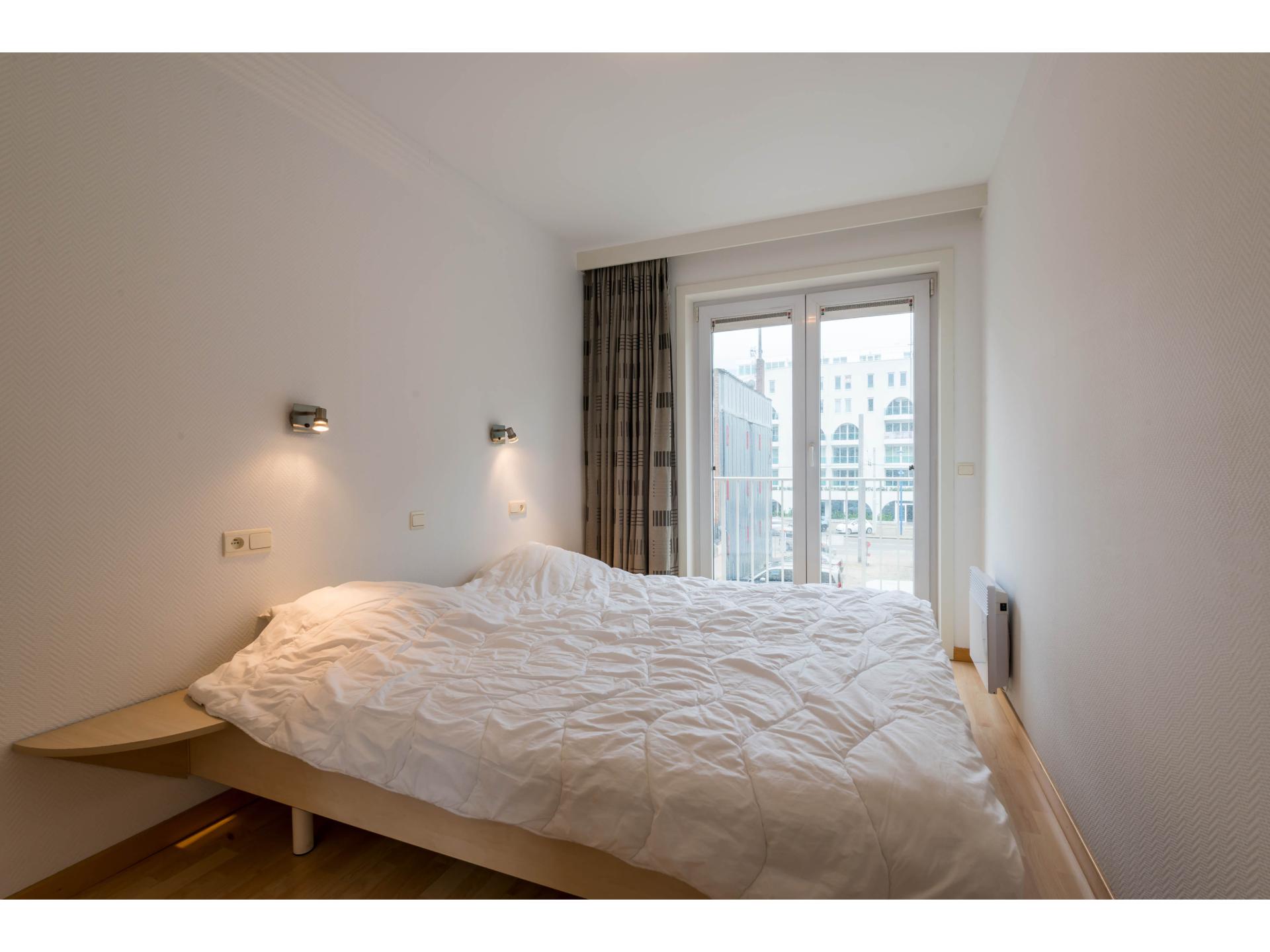 Stijlvol appartement met frontaal zeezicht in hartje Koksijde - foto 12