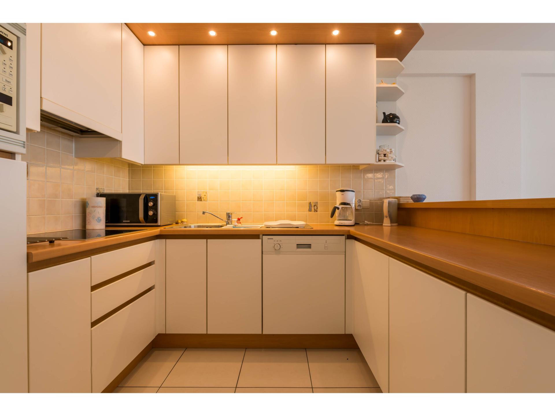 Stijlvol appartement met frontaal zeezicht in hartje Koksijde - foto 5