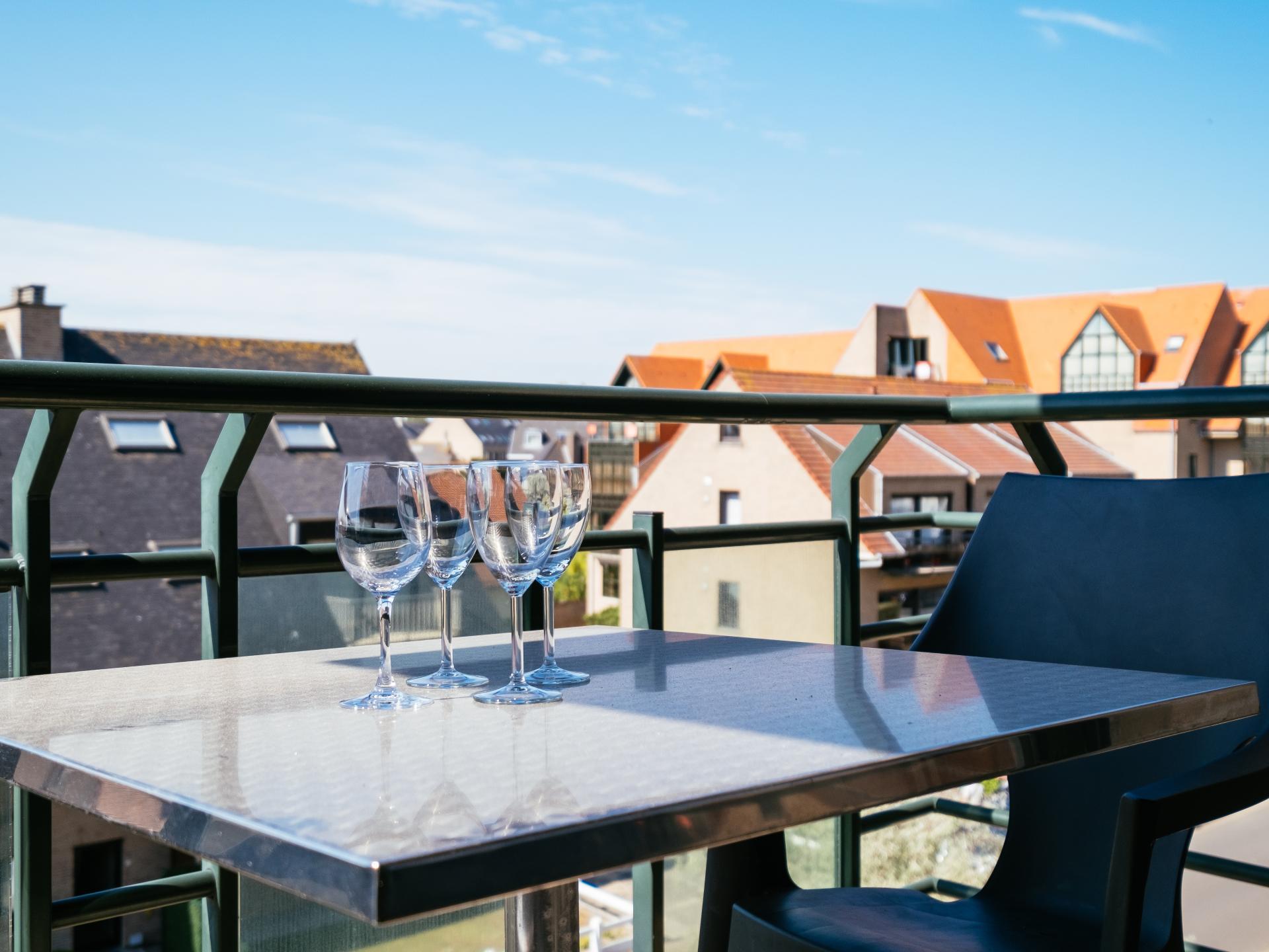 Ruim familieappartement met zeezicht op 150m van het strand in Koksijde - foto 15