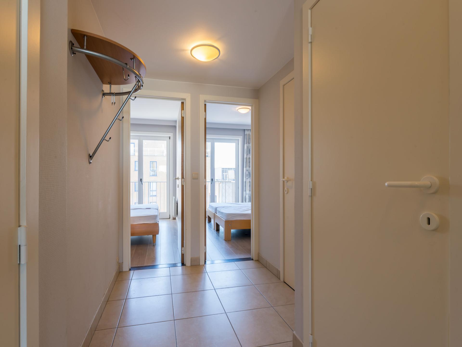 Duinzicht vijfde: Zeezichtappartement op 10 meter van het strand in Koksijde - foto 10