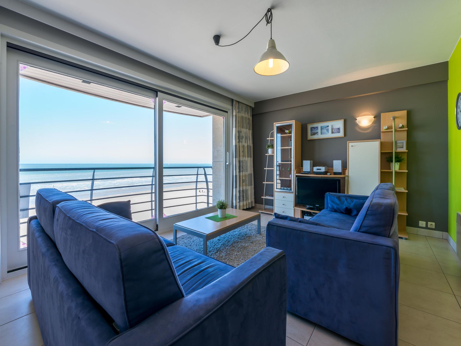 Duinzicht vijfde: Zeezichtappartement op 10 meter van het strand in Koksijde - foto 1