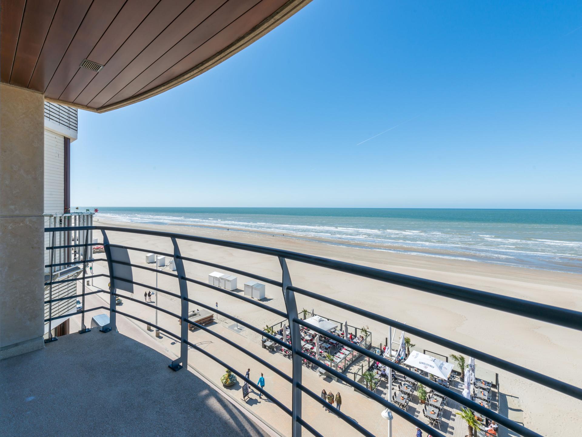 Duinzicht vijfde: Zeezichtappartement op 10 meter van het strand in Koksijde - foto 3