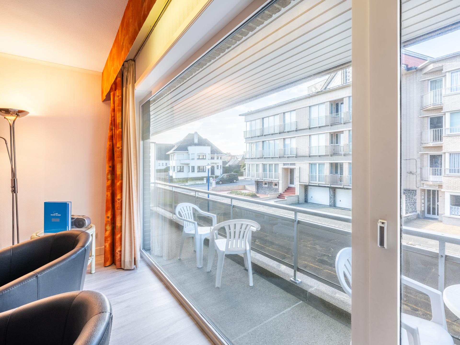 Aan zee: stijlvol 4-persoons appartement in centrum Koksijde - foto 2
