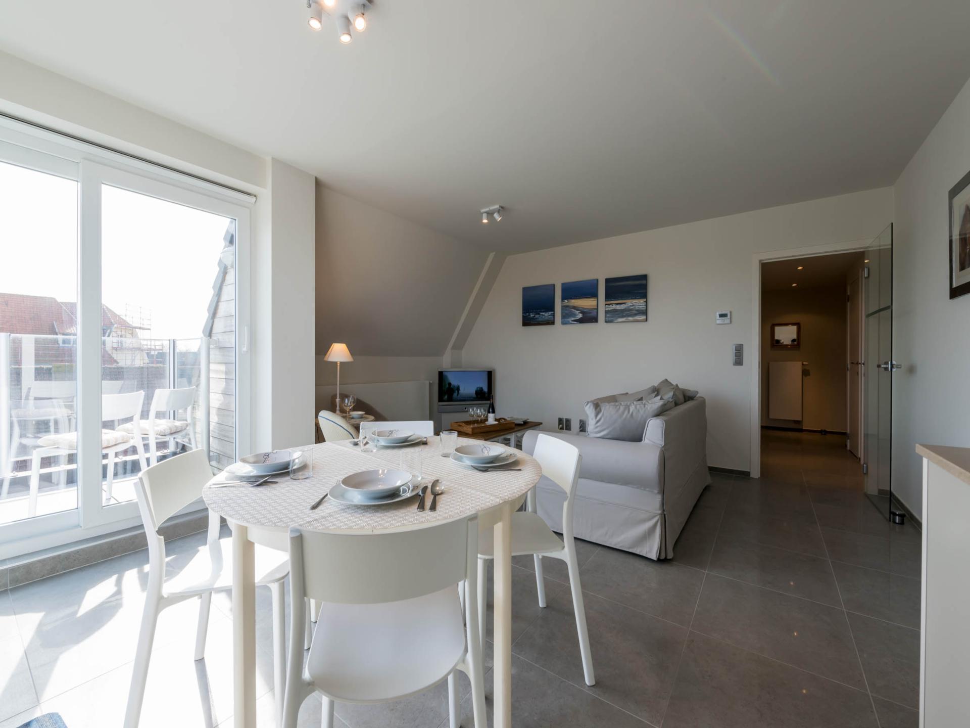 Licht appartement met zonnig terras en zeezicht in Koksijde, op 500m van het strand - foto 4