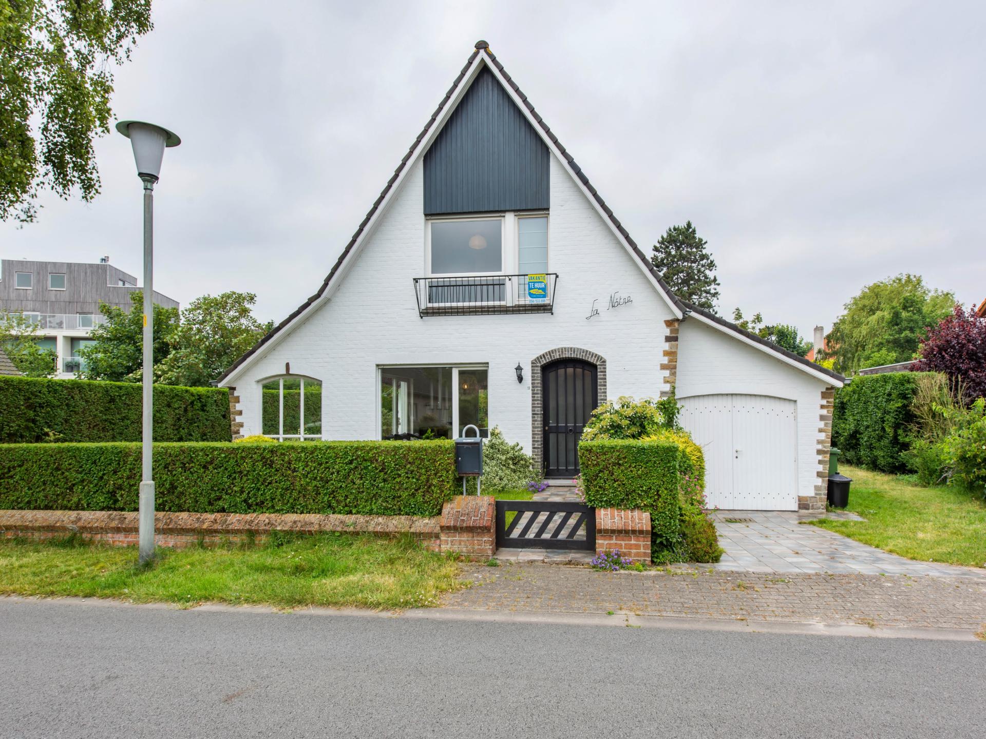 Gerenoveerde villa met zonnige tuin op 1,5 km van het strand in Koksijde - foto 18