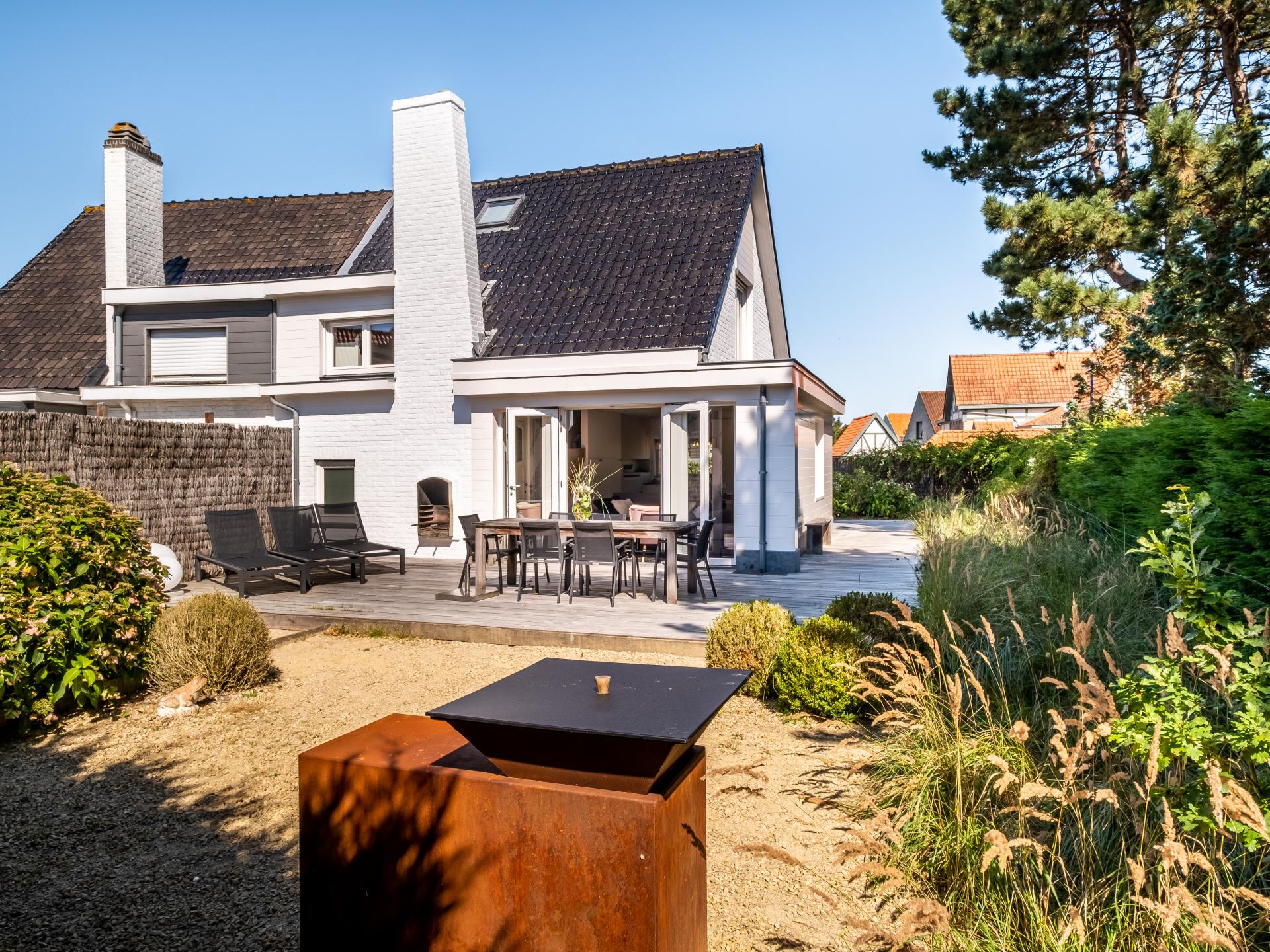 Stijlvol vakantiehuis voor 8 in Koksijde, 700m van zee met tuin & spa - foto 18