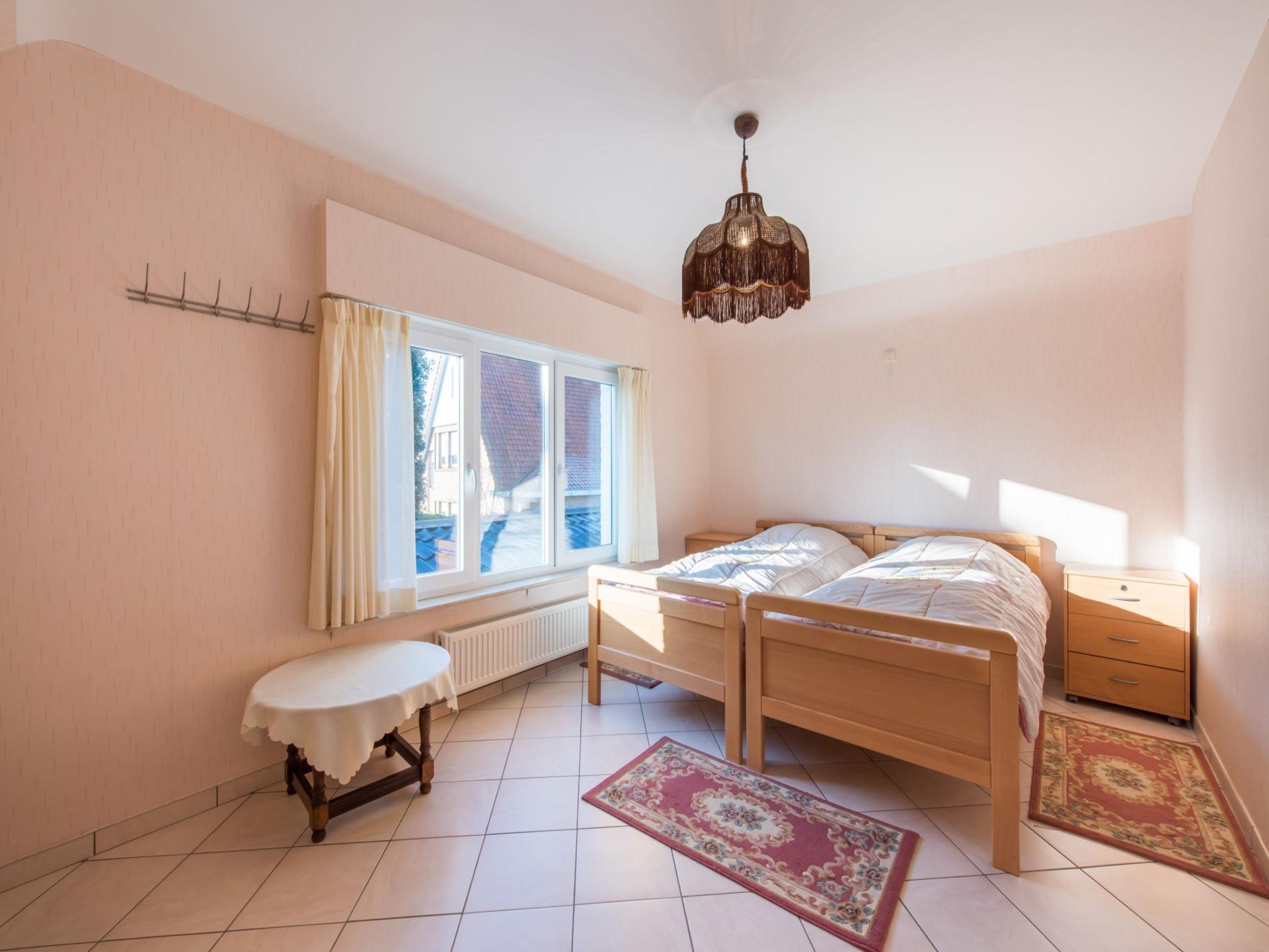 Ruime villa in Koksijde, op 600 meter van strand en duinen - foto 11