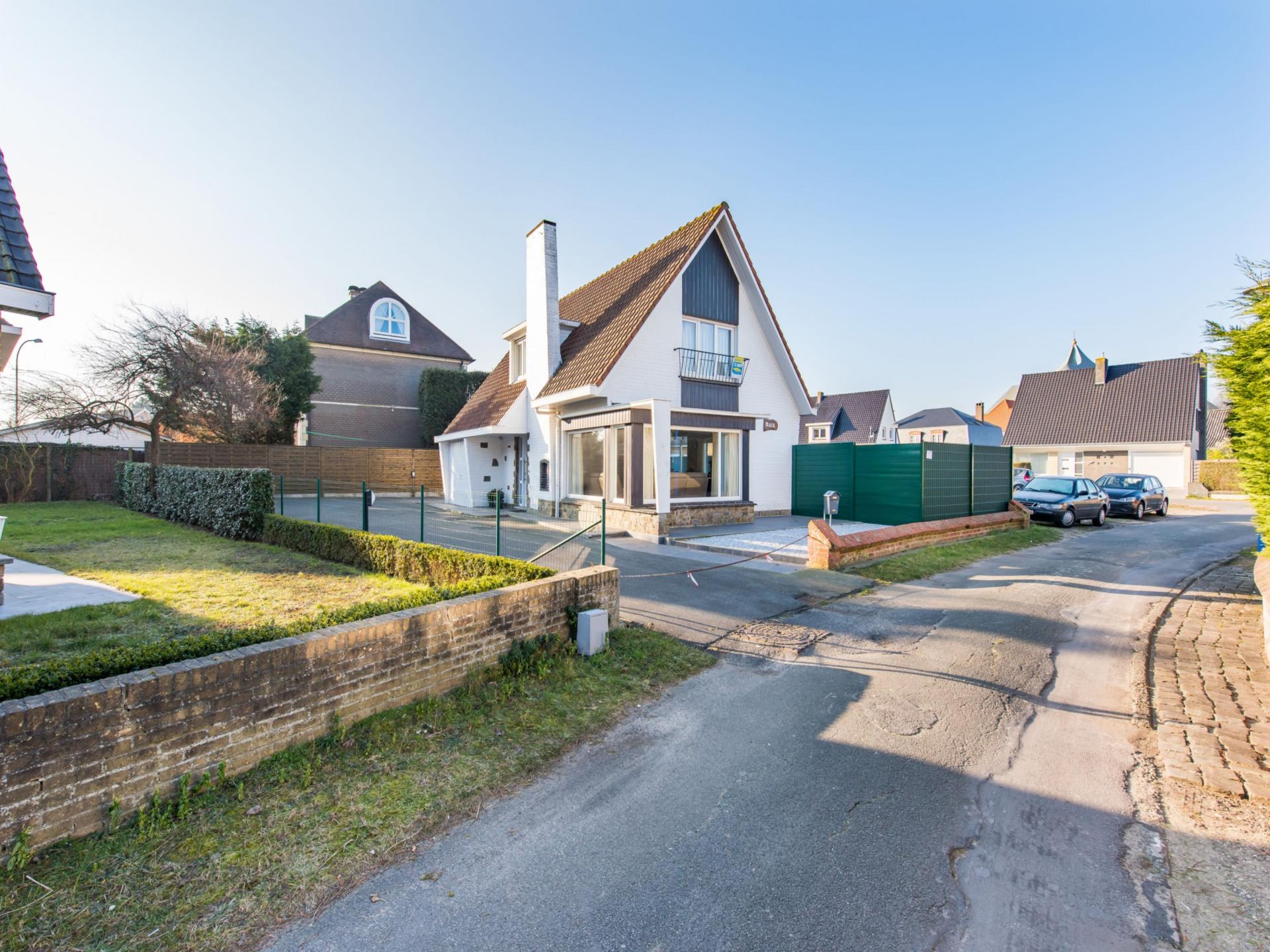 Ruime villa in Koksijde, op 600 meter van strand en duinen - foto 15