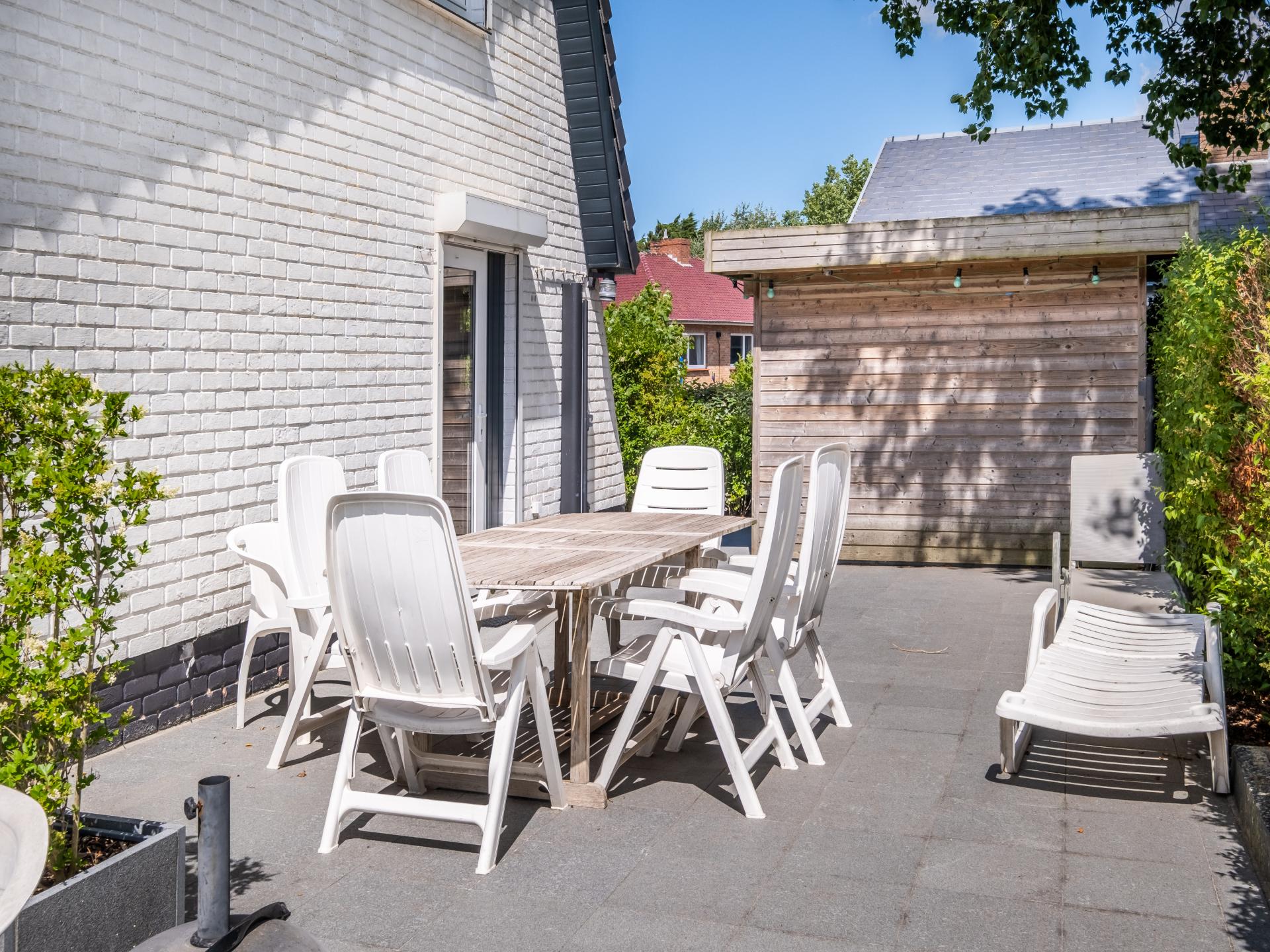 Ruime villa in Koksijde met zonnig terras, op 400 meter van het strand - foto 21