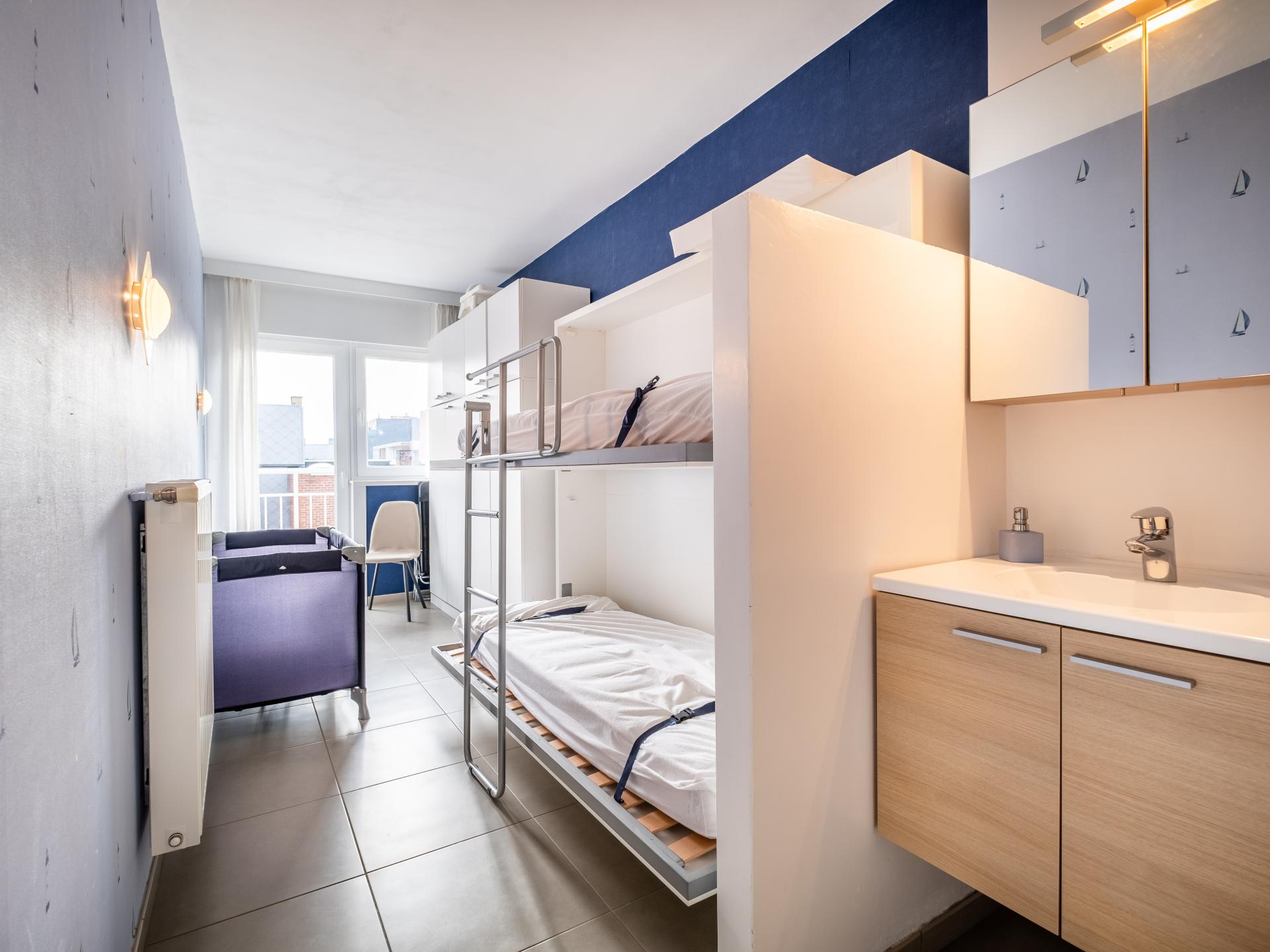 Frontaal zeezicht appartement voor 6 op de zeedijk van Koksijde - foto 12