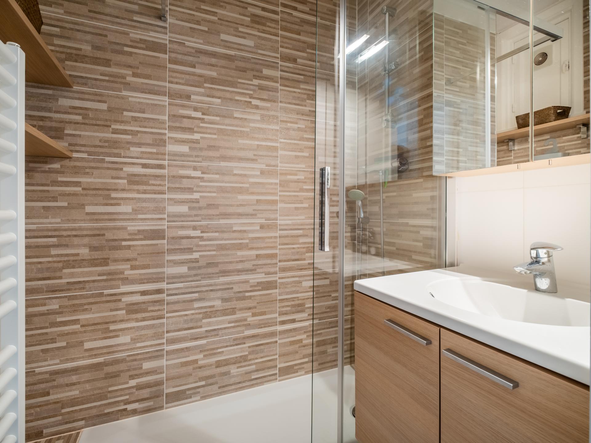 Frontaal zeezicht appartement voor 6 op de zeedijk van Koksijde - foto 10