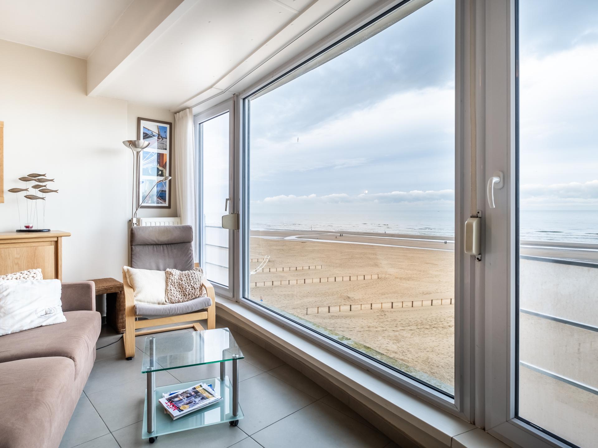 Frontaal zeezicht appartement voor 6 op de zeedijk van Koksijde - foto 3