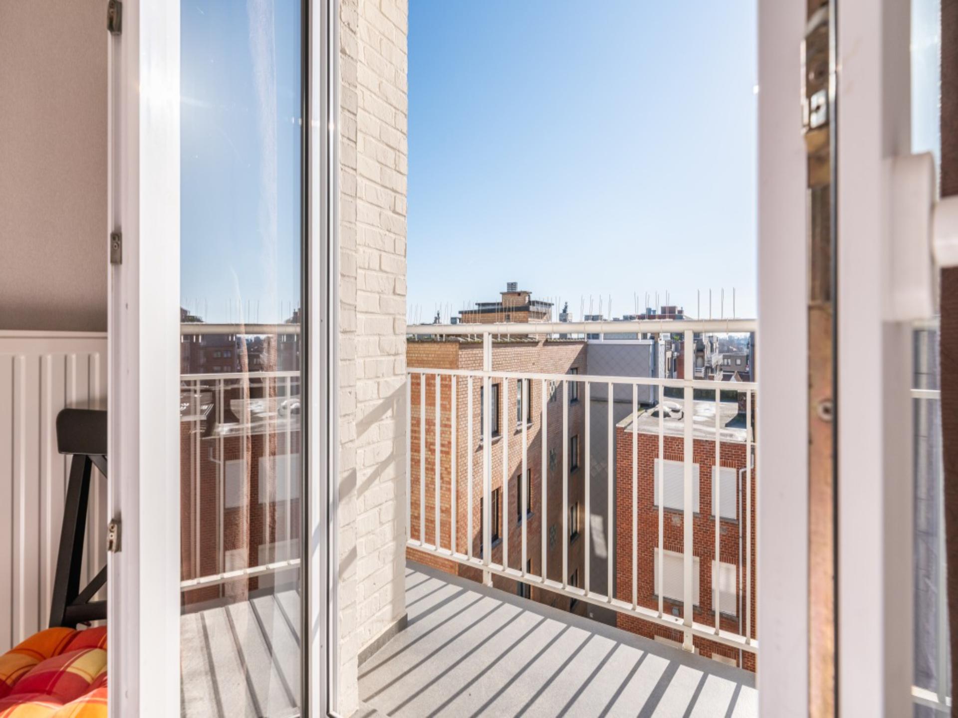Gerenoveerd appartement met frontaal zeezicht op de dijk in Koksijde - foto 22