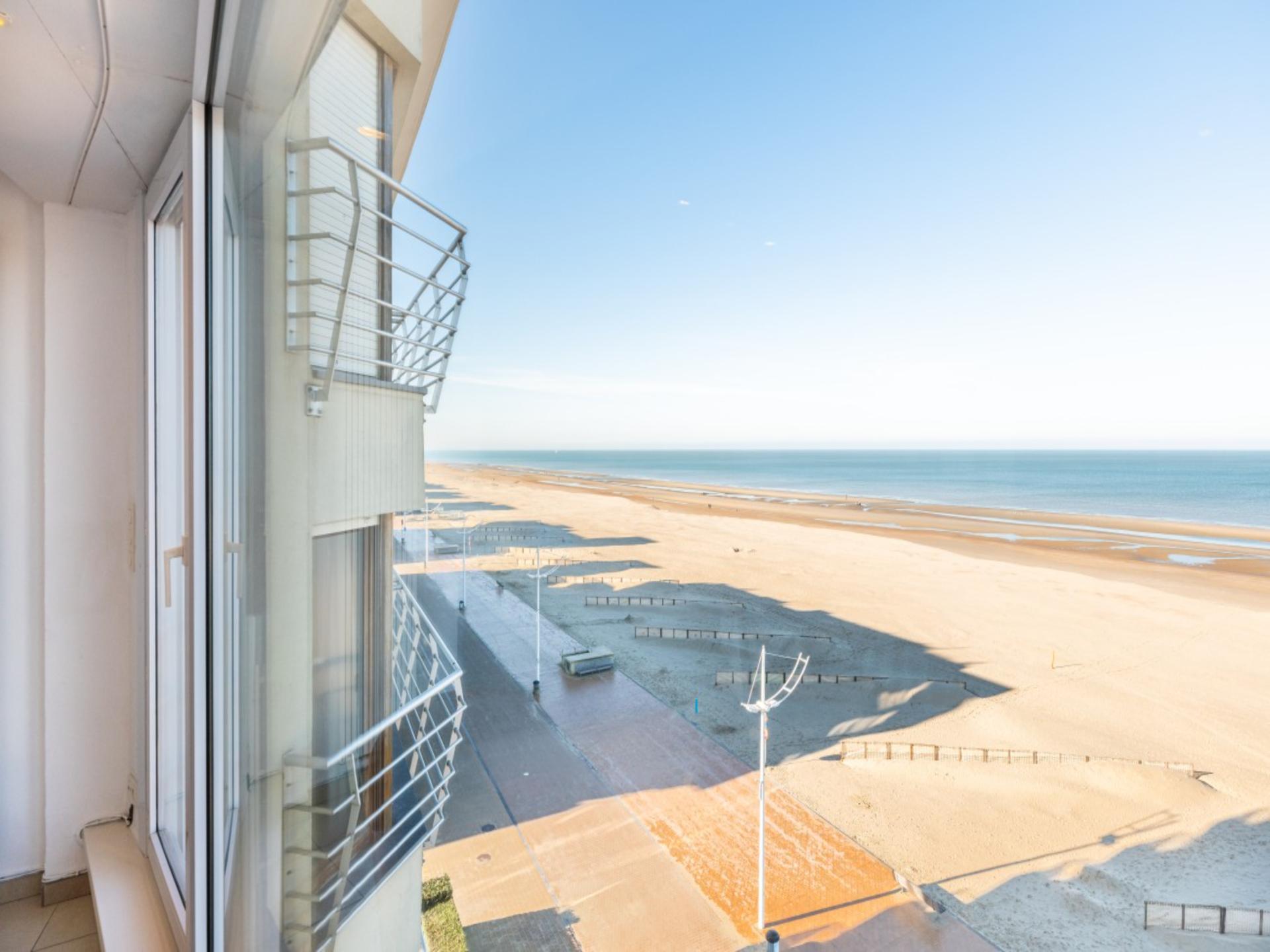 Gerenoveerd appartement met frontaal zeezicht op de dijk in Koksijde - foto 10