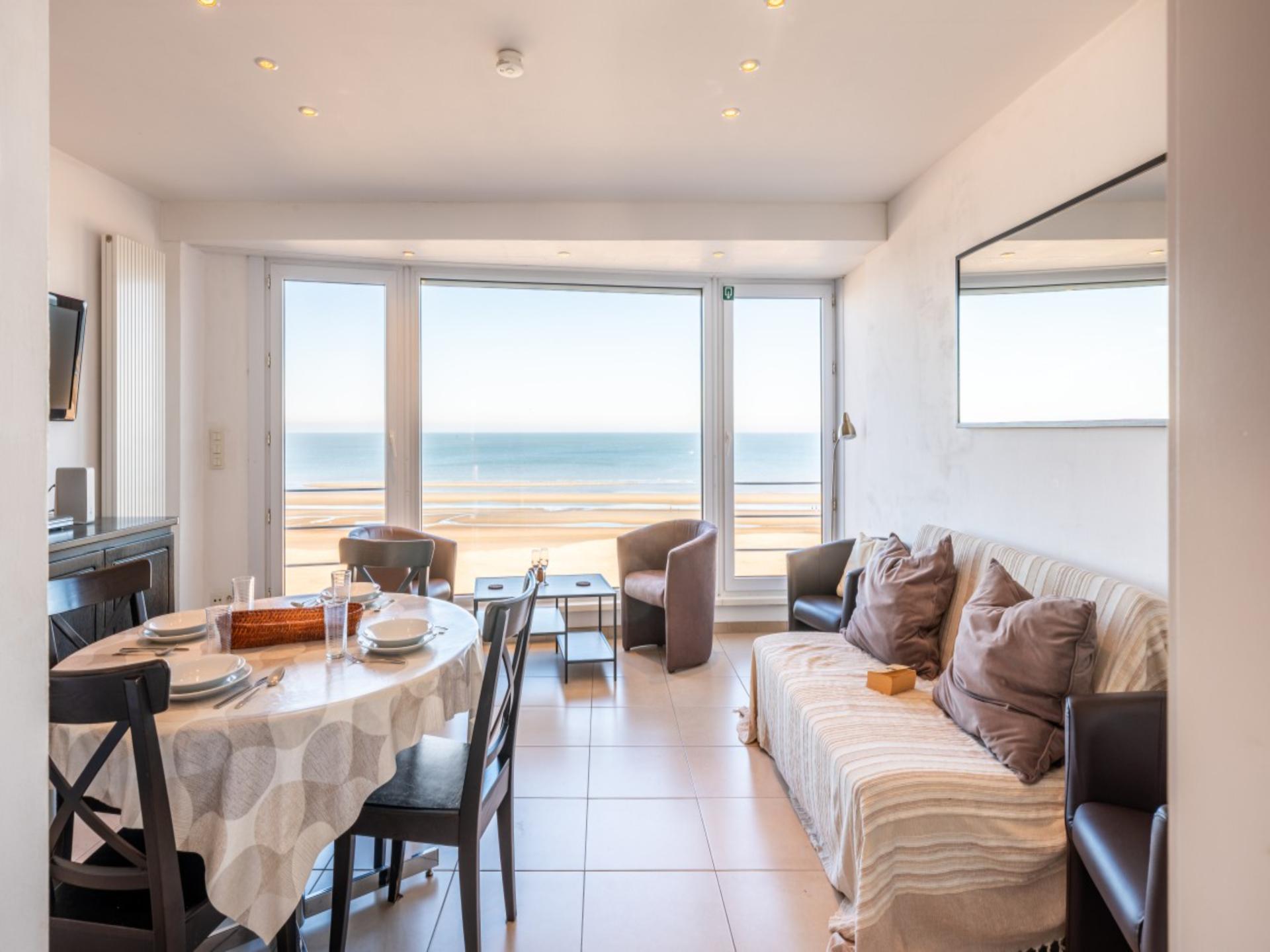 Gerenoveerd appartement met frontaal zeezicht op de dijk in Koksijde - foto 7