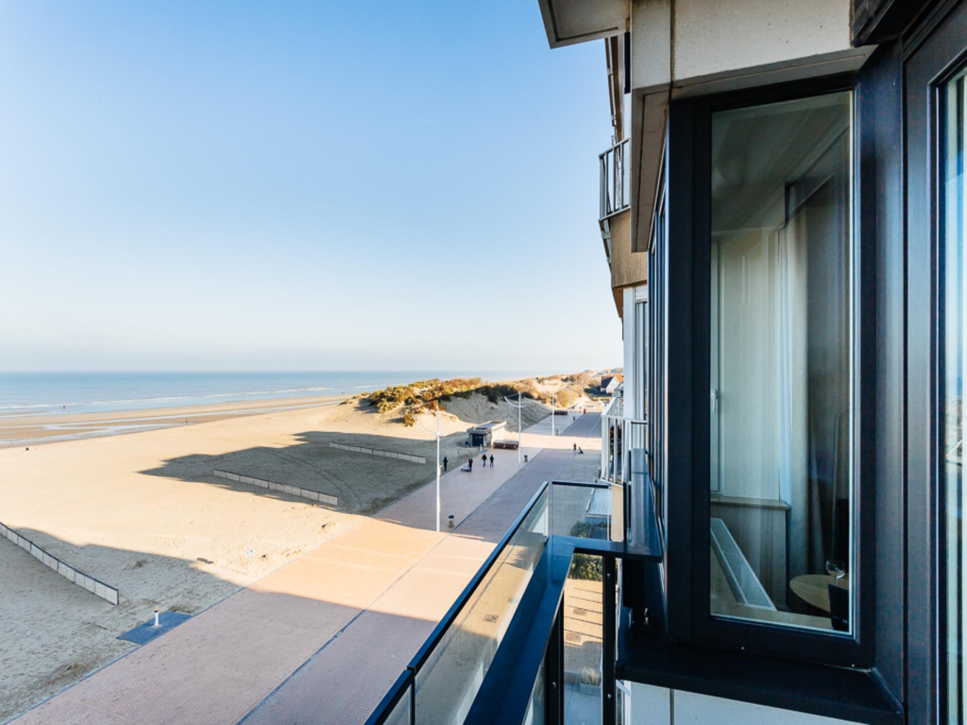 Frontaal zeezicht appartement voor 5 personen op 10 meter van het strand - foto 15