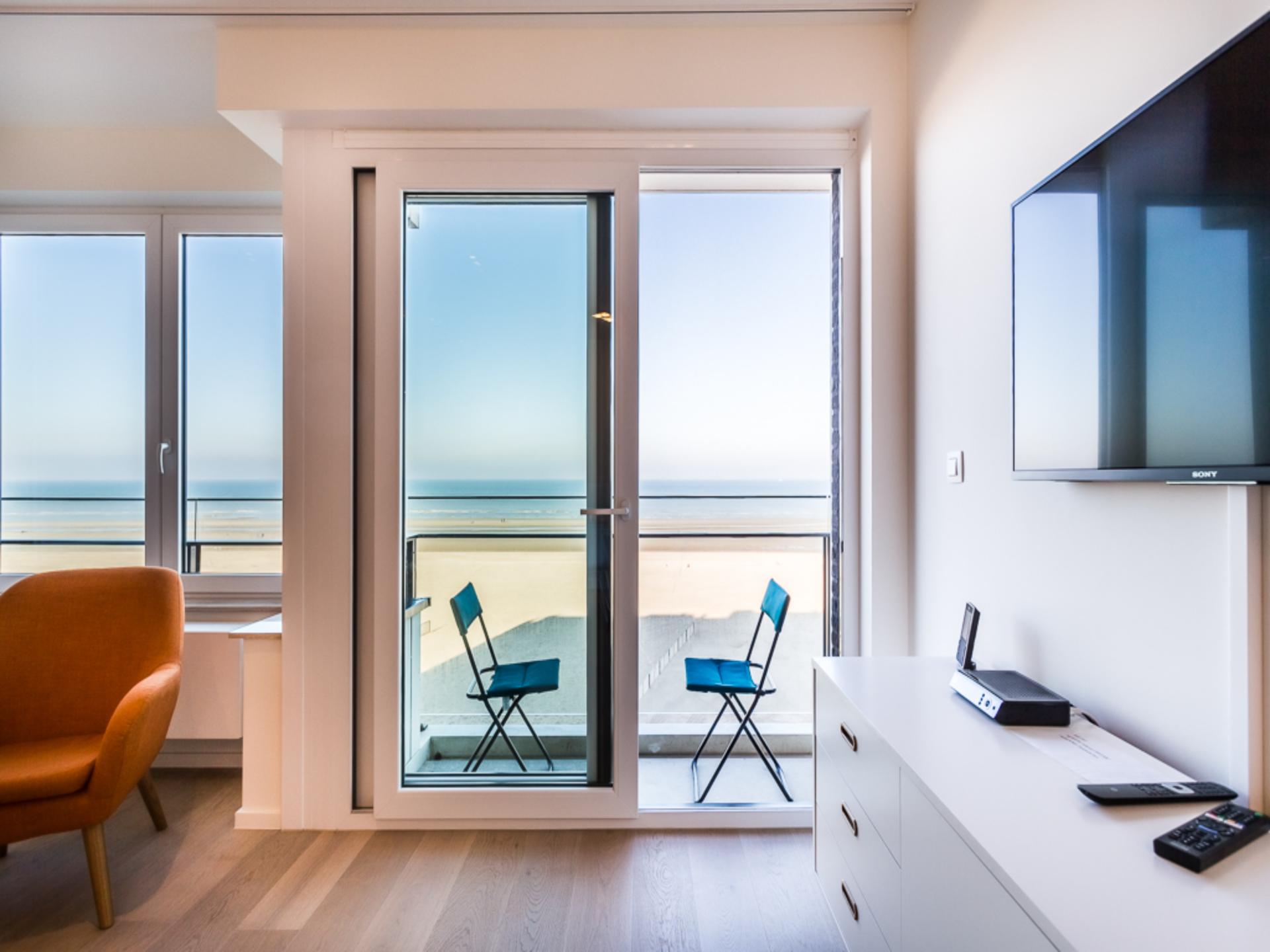 Frontaal zeezicht appartement voor 5 personen op 10 meter van het strand - foto 2