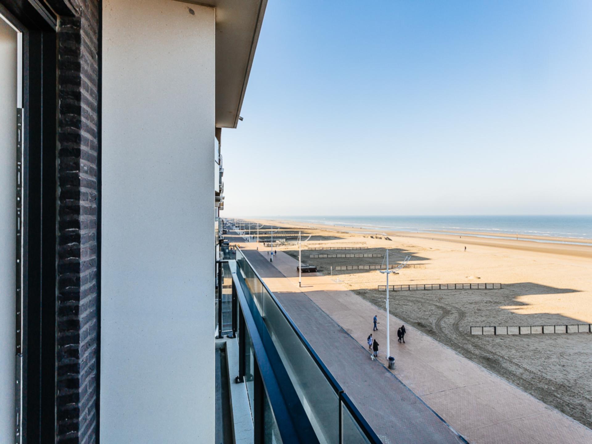 Frontaal zeezicht appartement voor 5 personen op 10 meter van het strand - foto 3