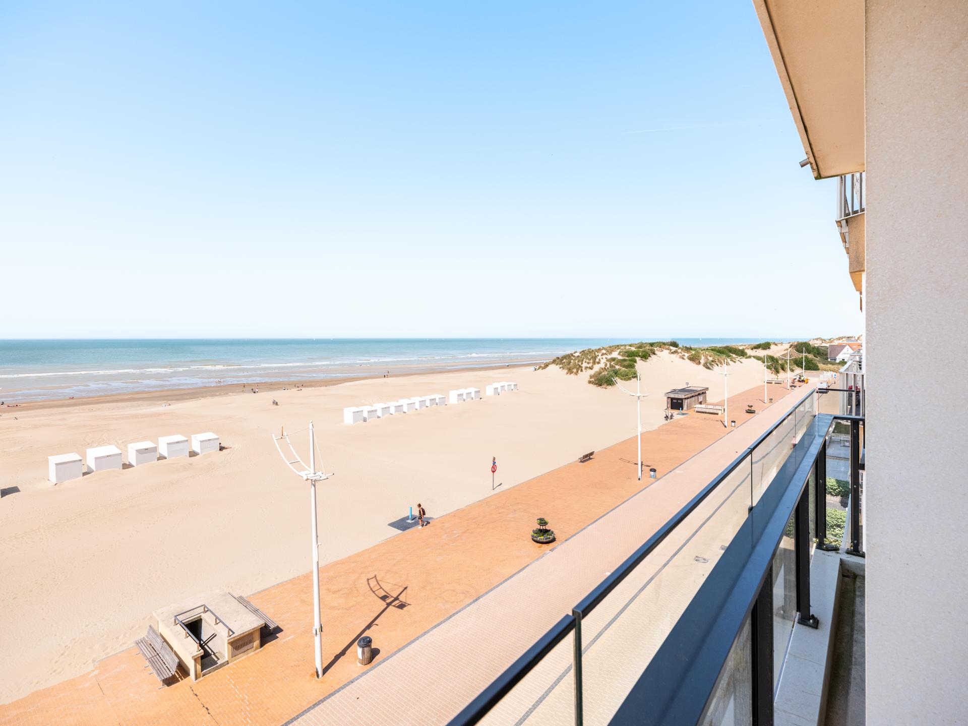 Frontaal zeezicht appartement op 10 meter van het strand in Koksijde - foto 5