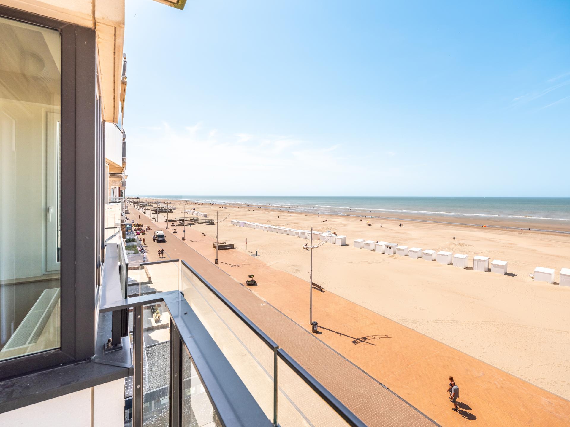 Frontaal zeezicht appartement op 10 meter van het strand in Koksijde - foto 3