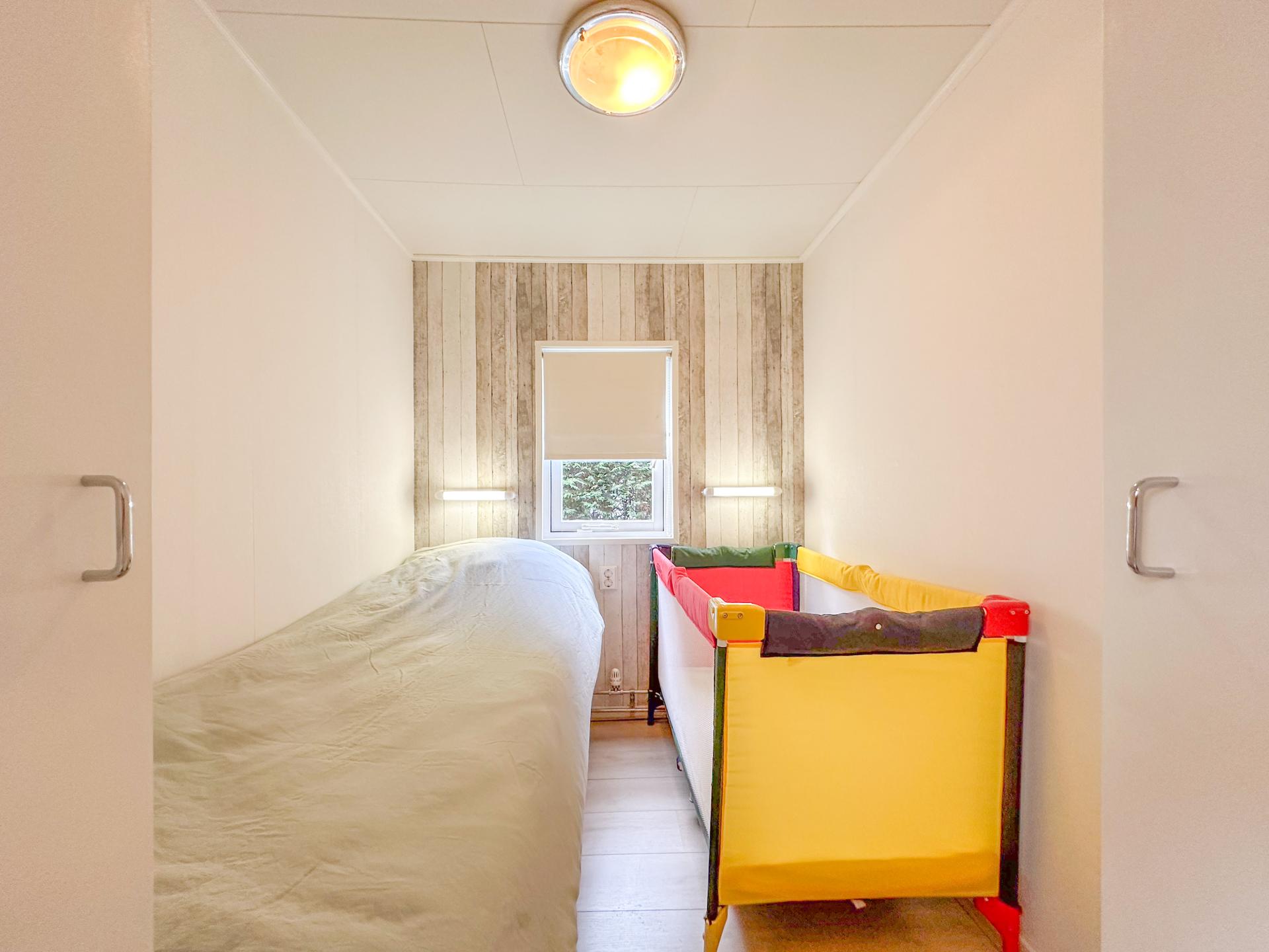 Sfeervol chalet met veranda op kindvriendelijk vakantiepark in hart van Zeeland - foto 11