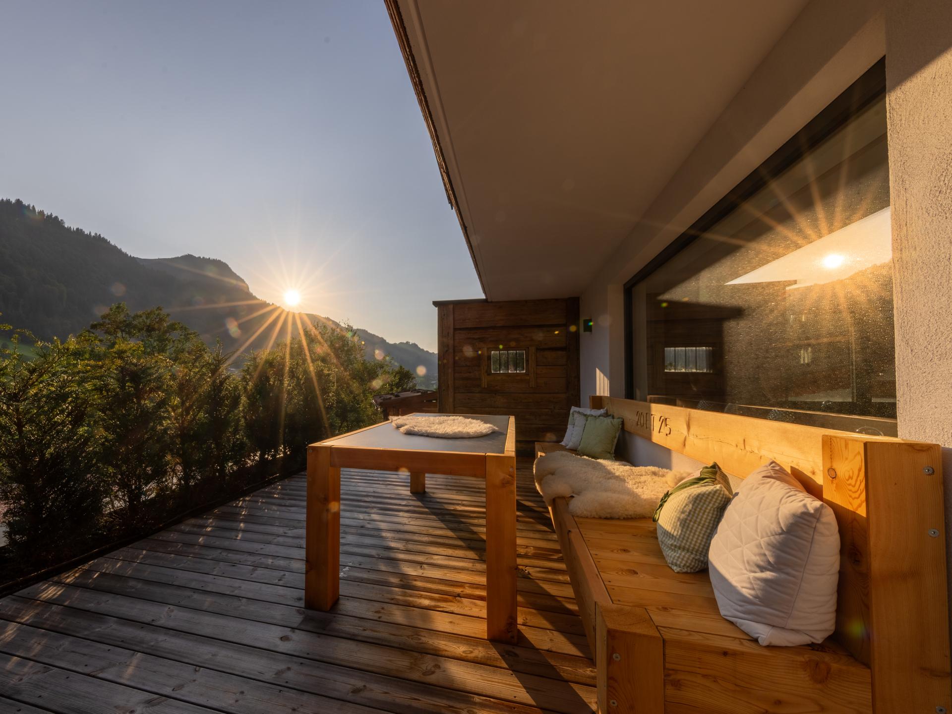 Luxe alpine appartement aan de piste in Kitzbühel met zonneterras - foto 2