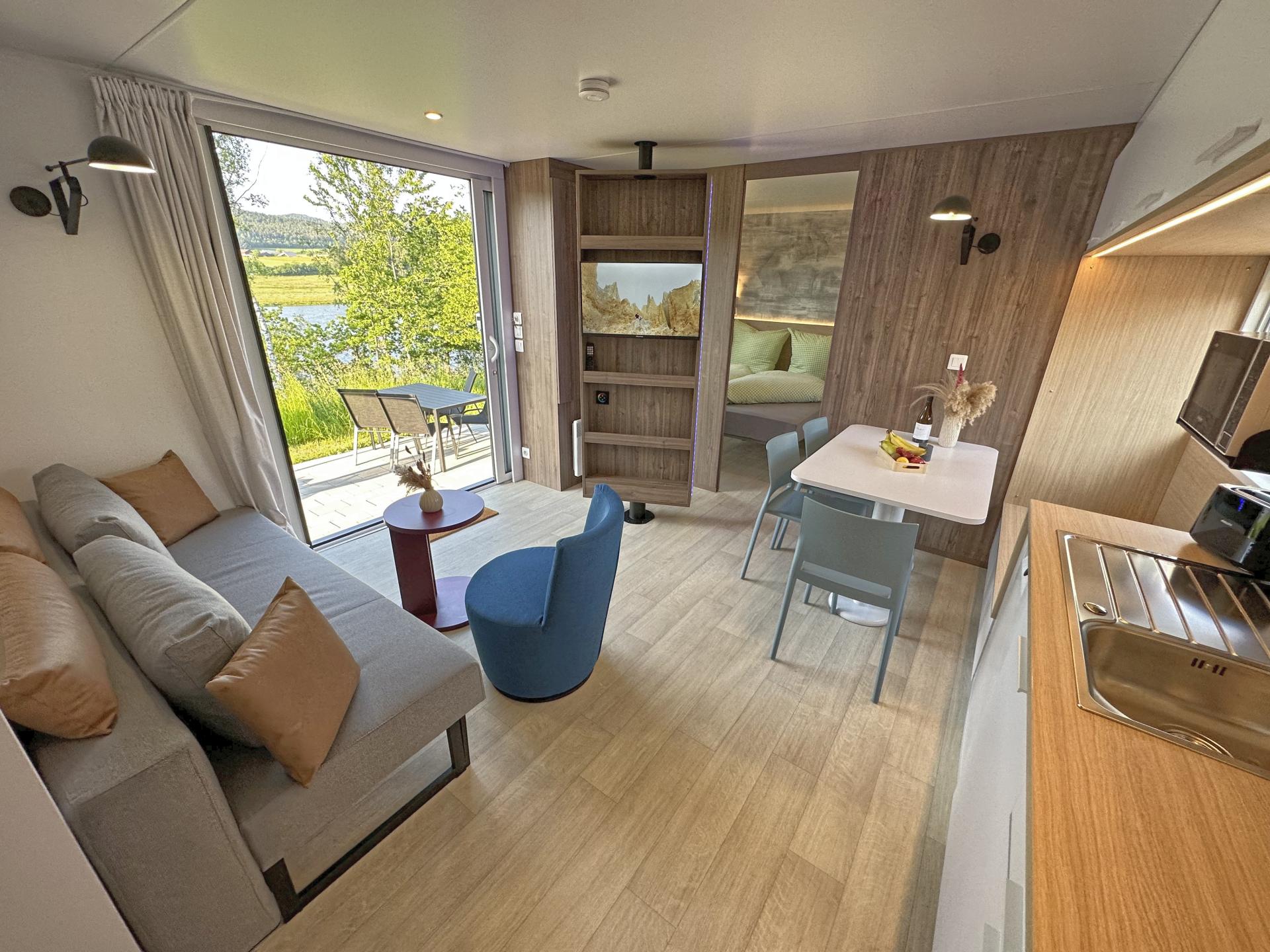 Tiny House aan het Eixendorfermeer – 4 personen, 2 badkamers, vrijstaand - foto 10