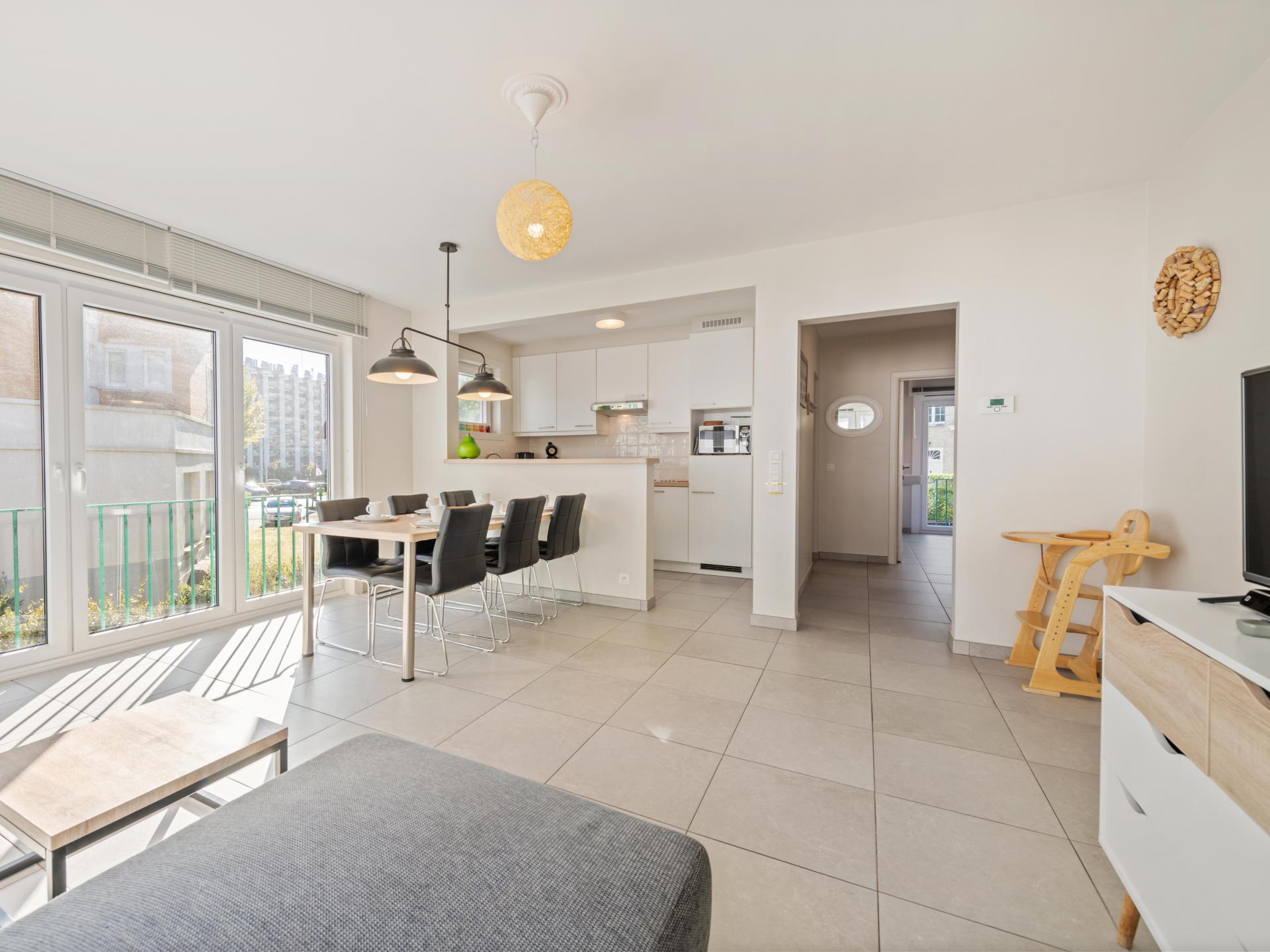 Gerenoveerd 6-persoons appartement op 200m van het strand in Nieuwpoort-Bad - foto 2