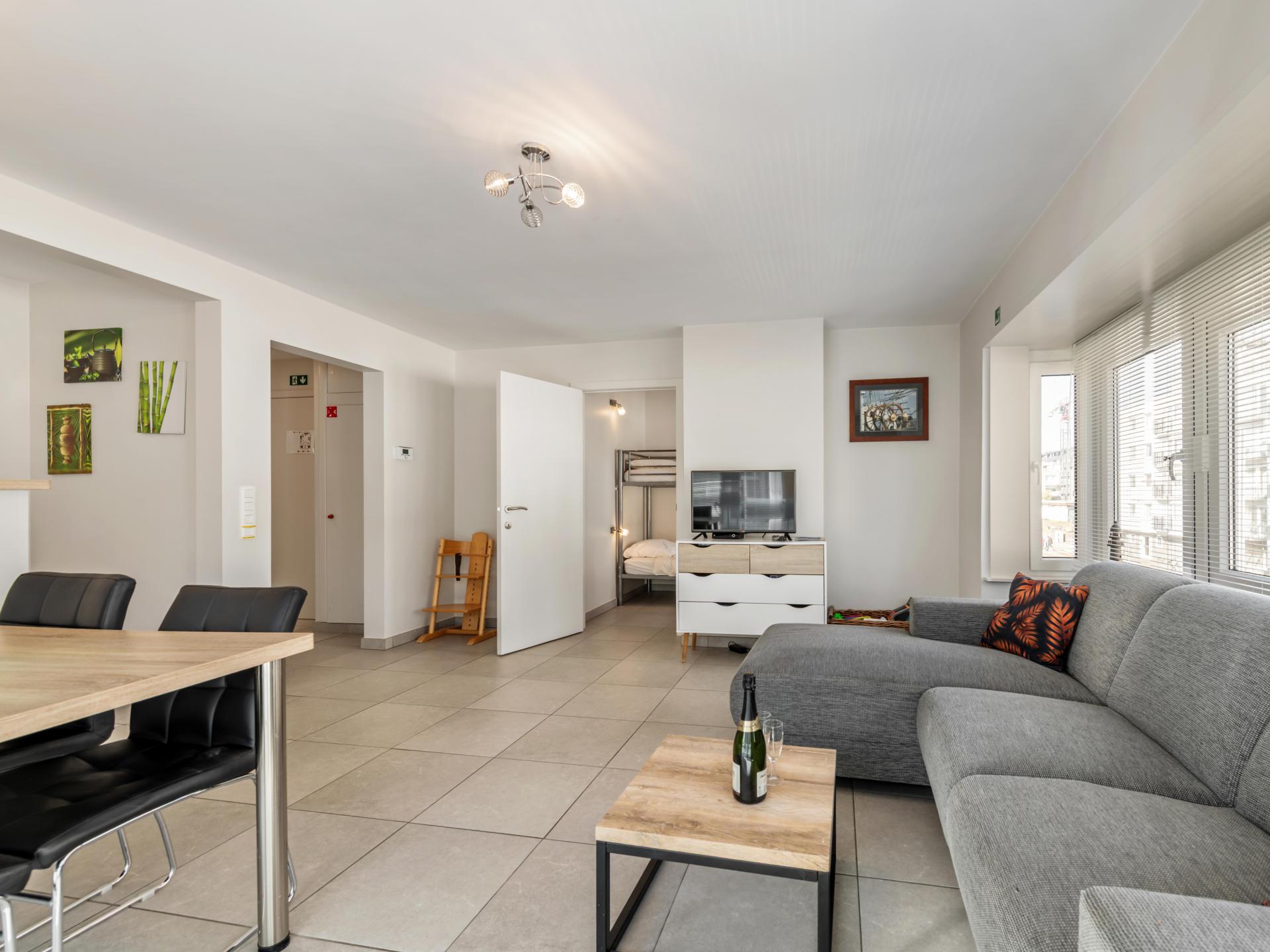 Gerenoveerd Appartement voor 6 Personen, 200m van het Strand in Nieuwpoort-Bad - foto 14